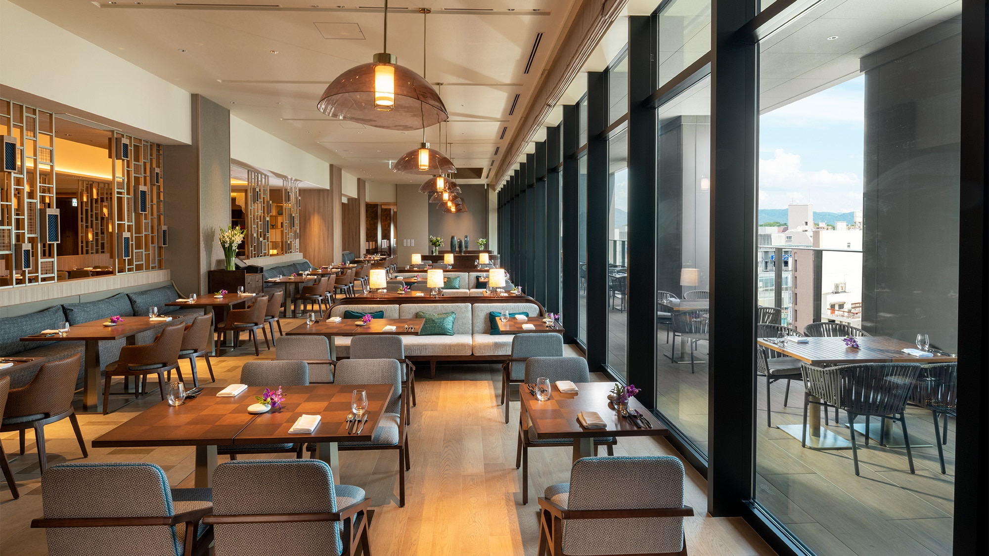 All-day dining "Mosaic"