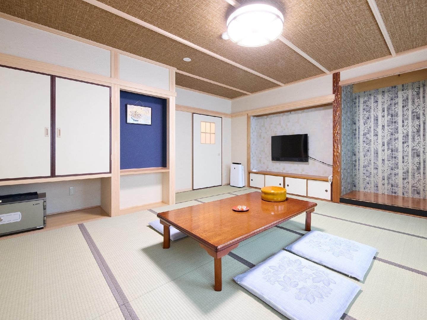Spacious Japanese-style room