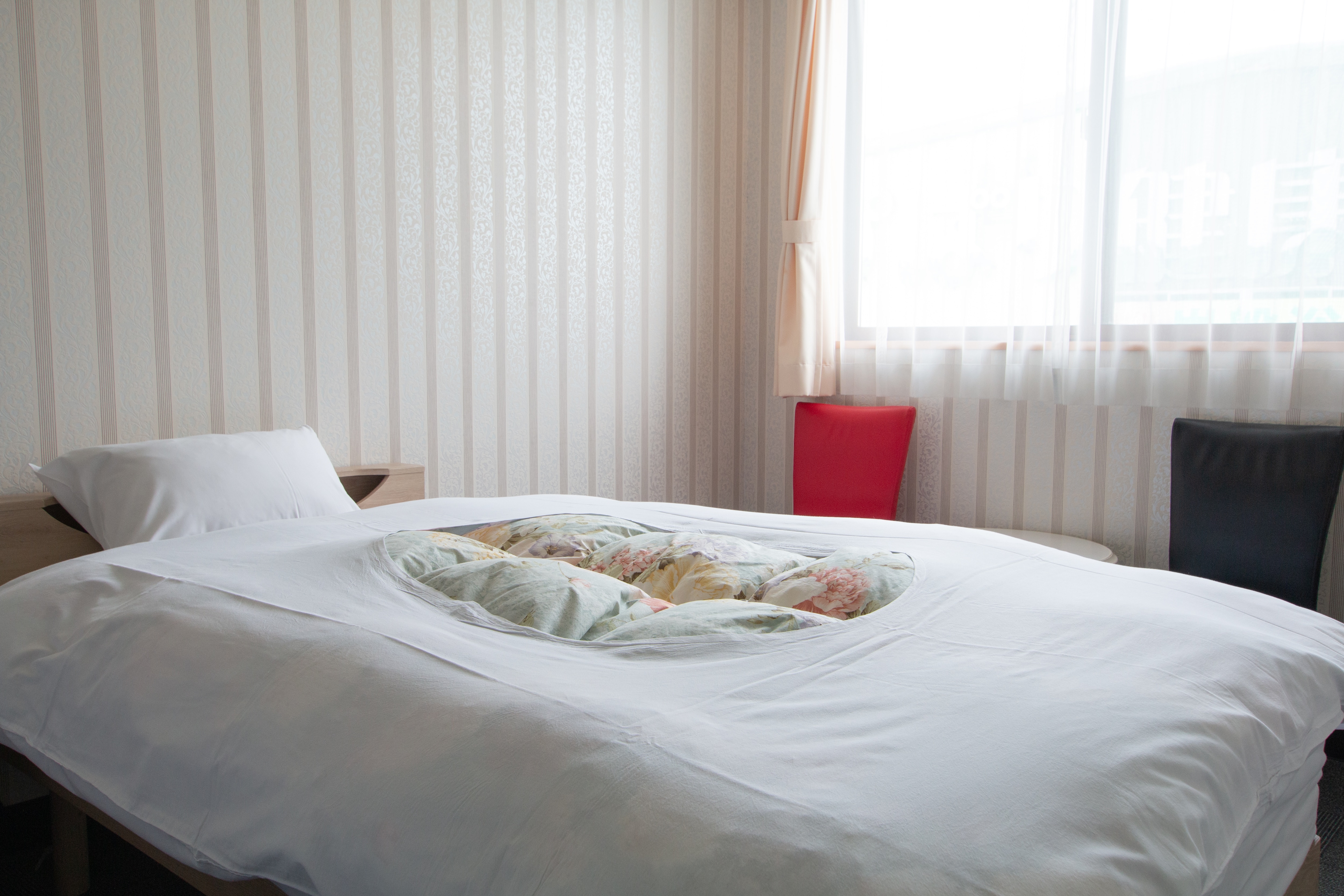 [Western room] Recommended for business ♪ It is a simple room.