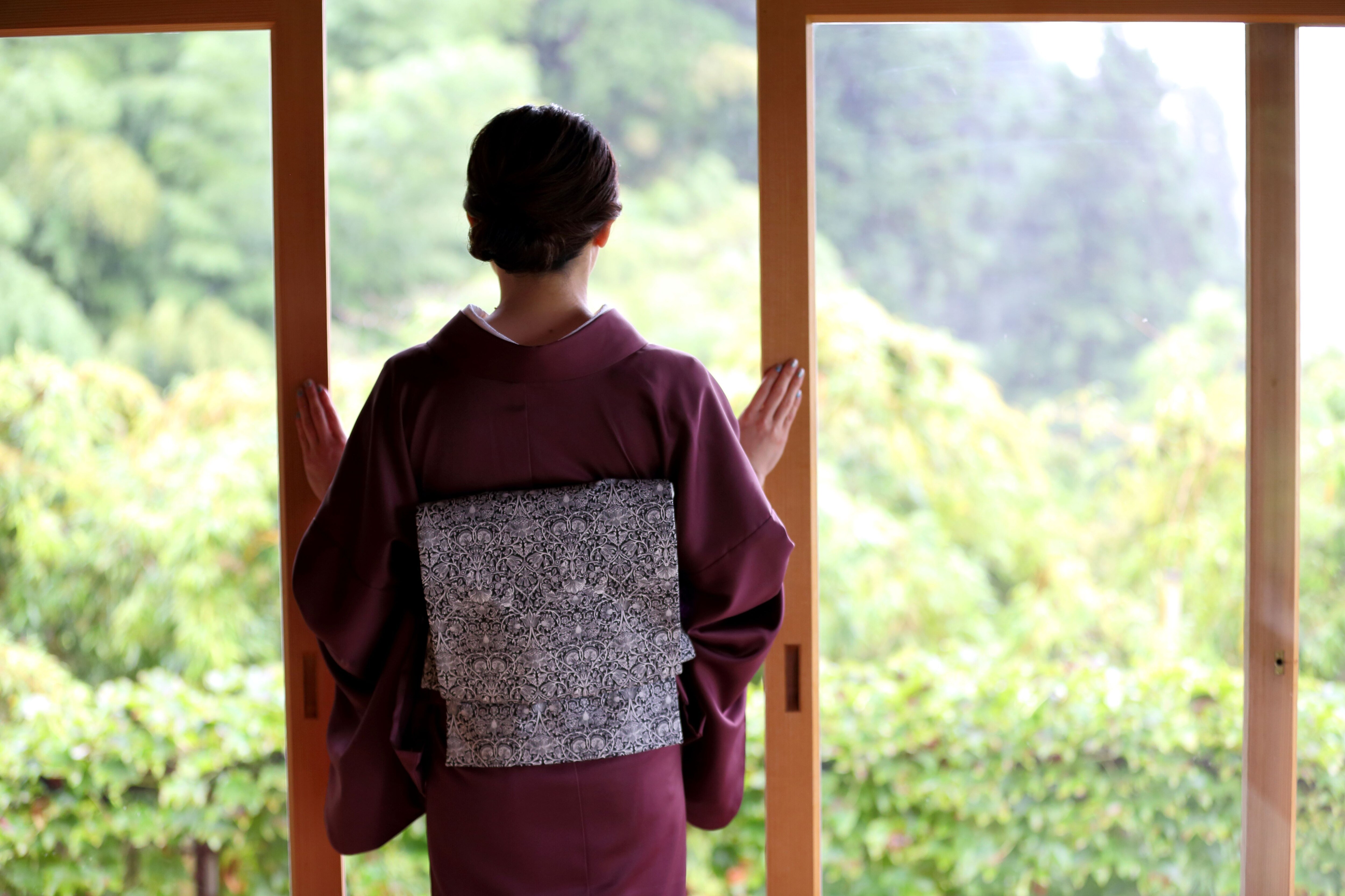 <简易和服>约10分钟即可穿上正式的和服