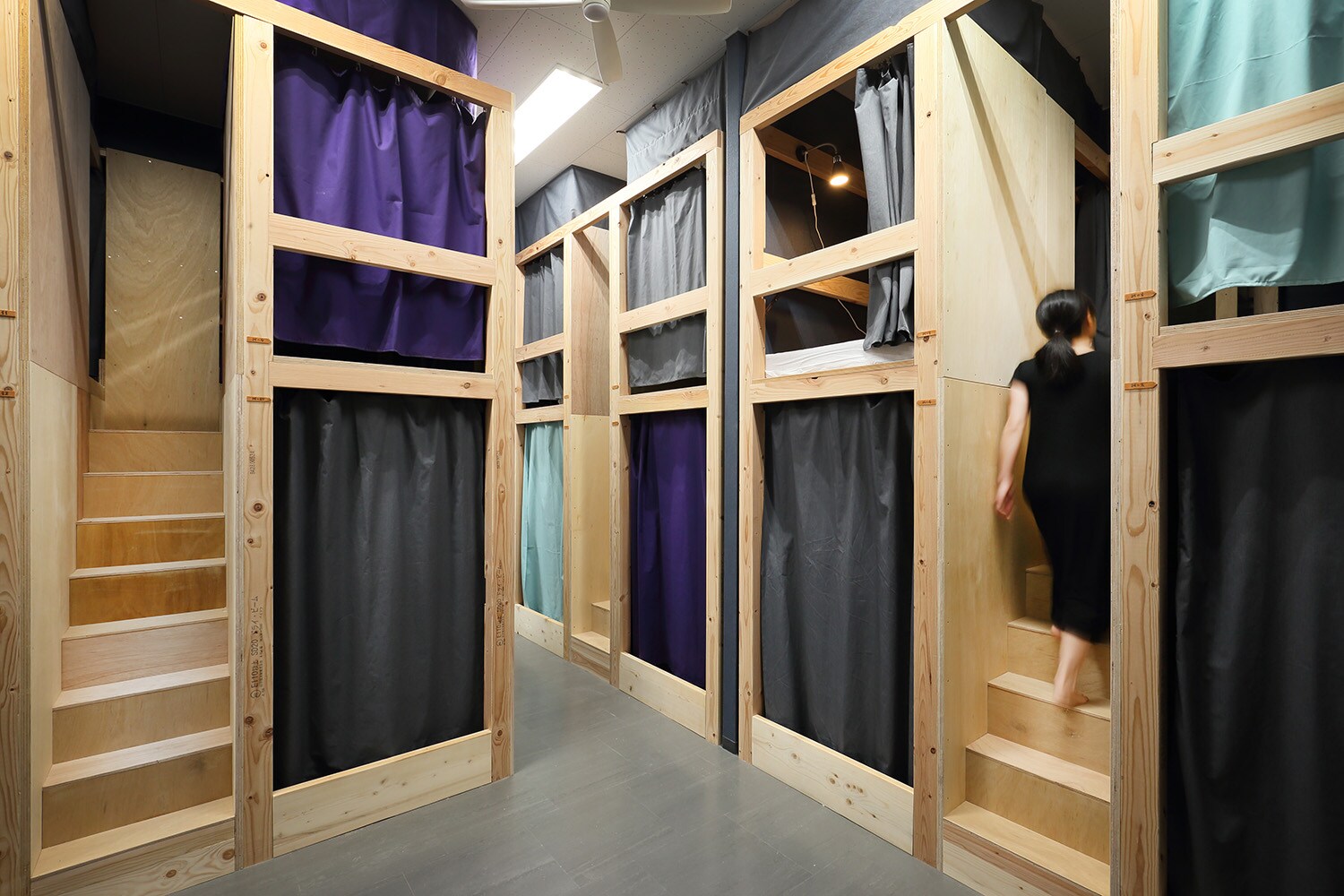 Mixed dormitory (26-person room)