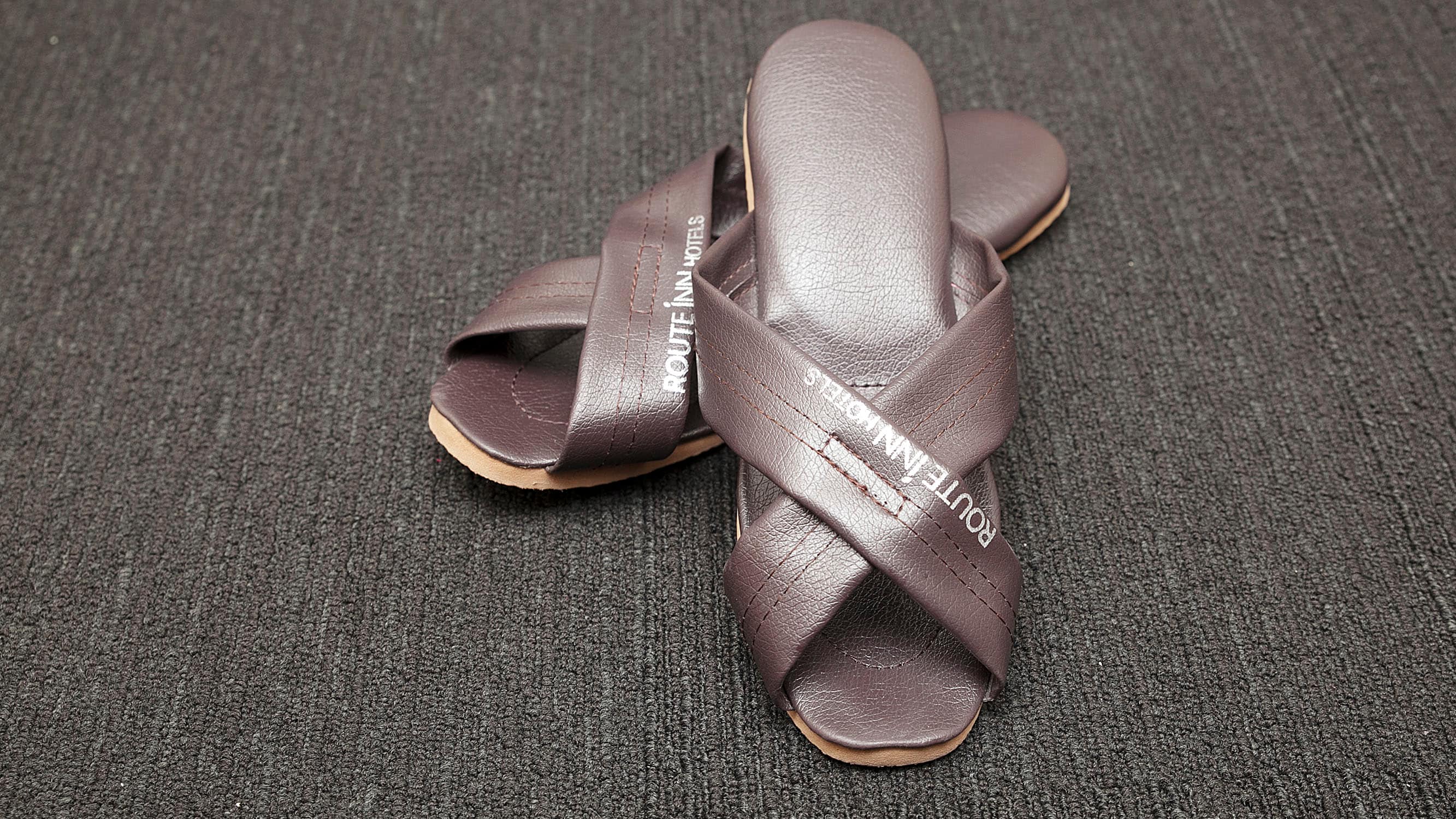 Guest room slippers
