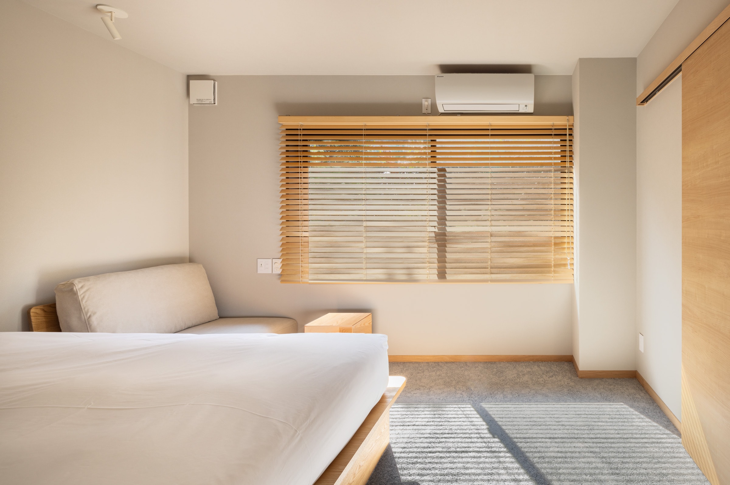 Kamar Queen 2