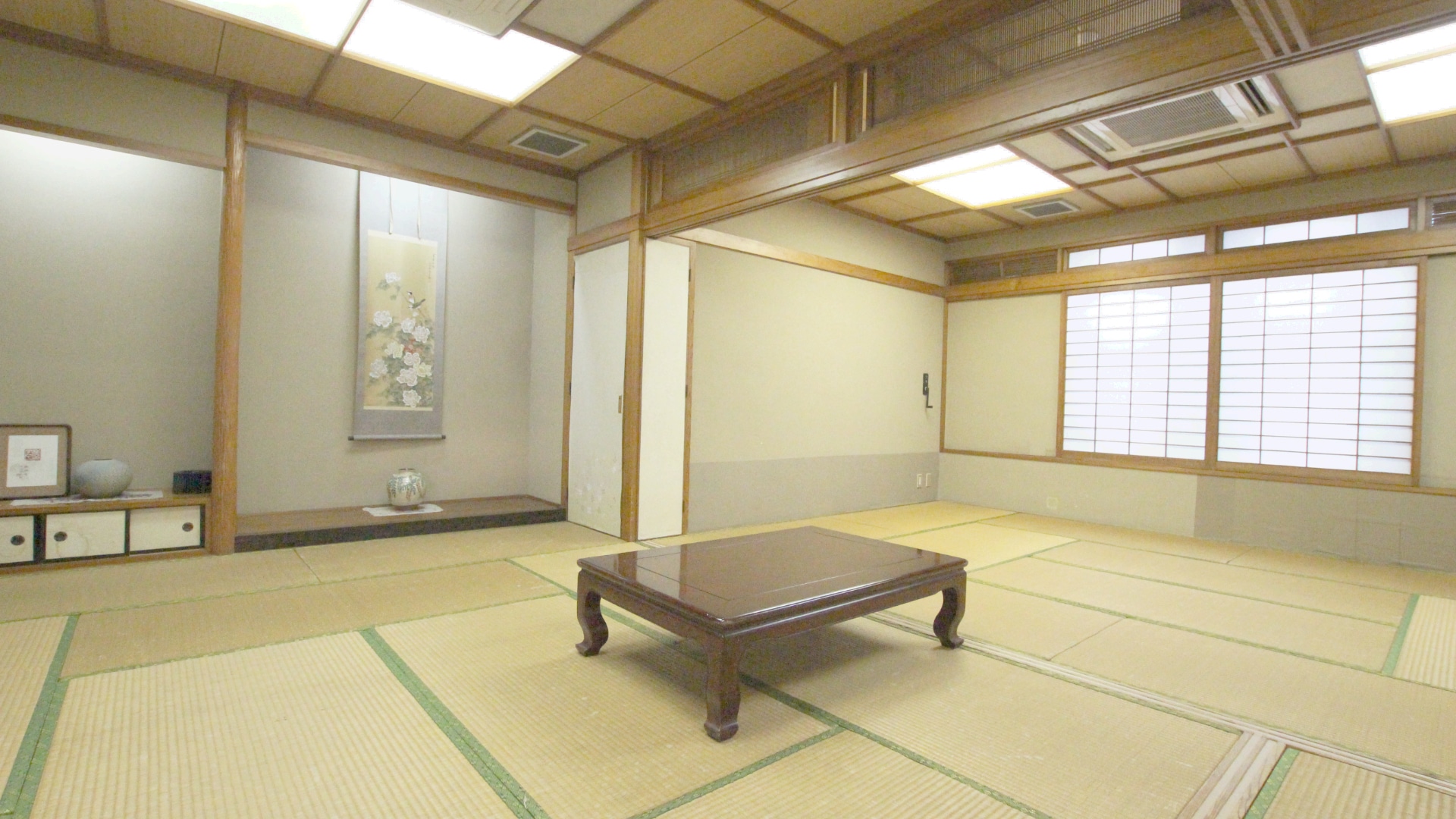 Japanese-style room - Overall view