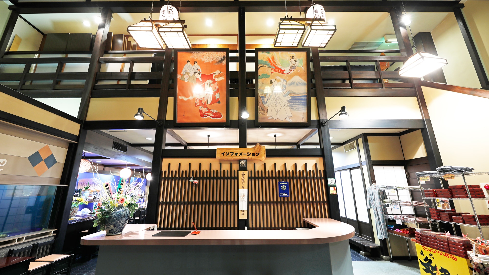 Mặt tiền Tsuruya Ryokan lấy cảm hứng từ Kanamaruza