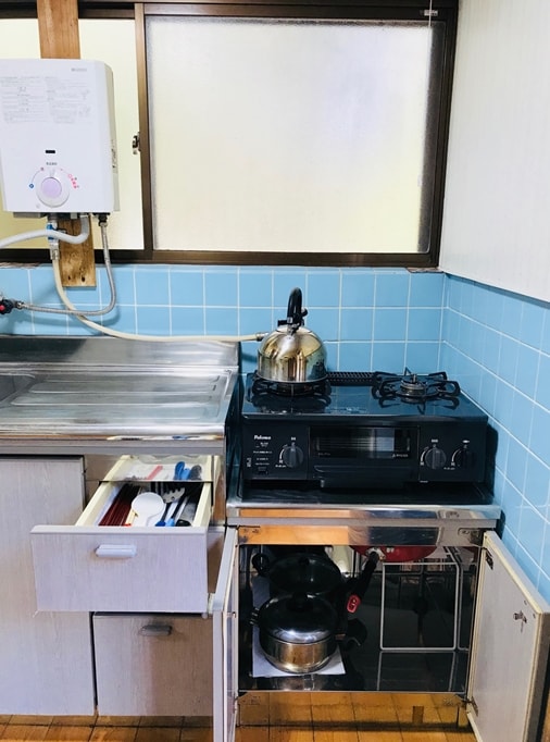 305bếp2.jpg