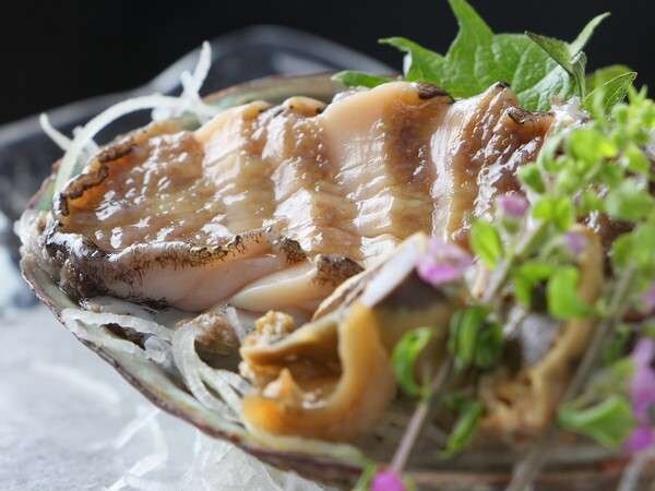 The abalone that has been sunk is exquisite! Enjoy the chewy texture!