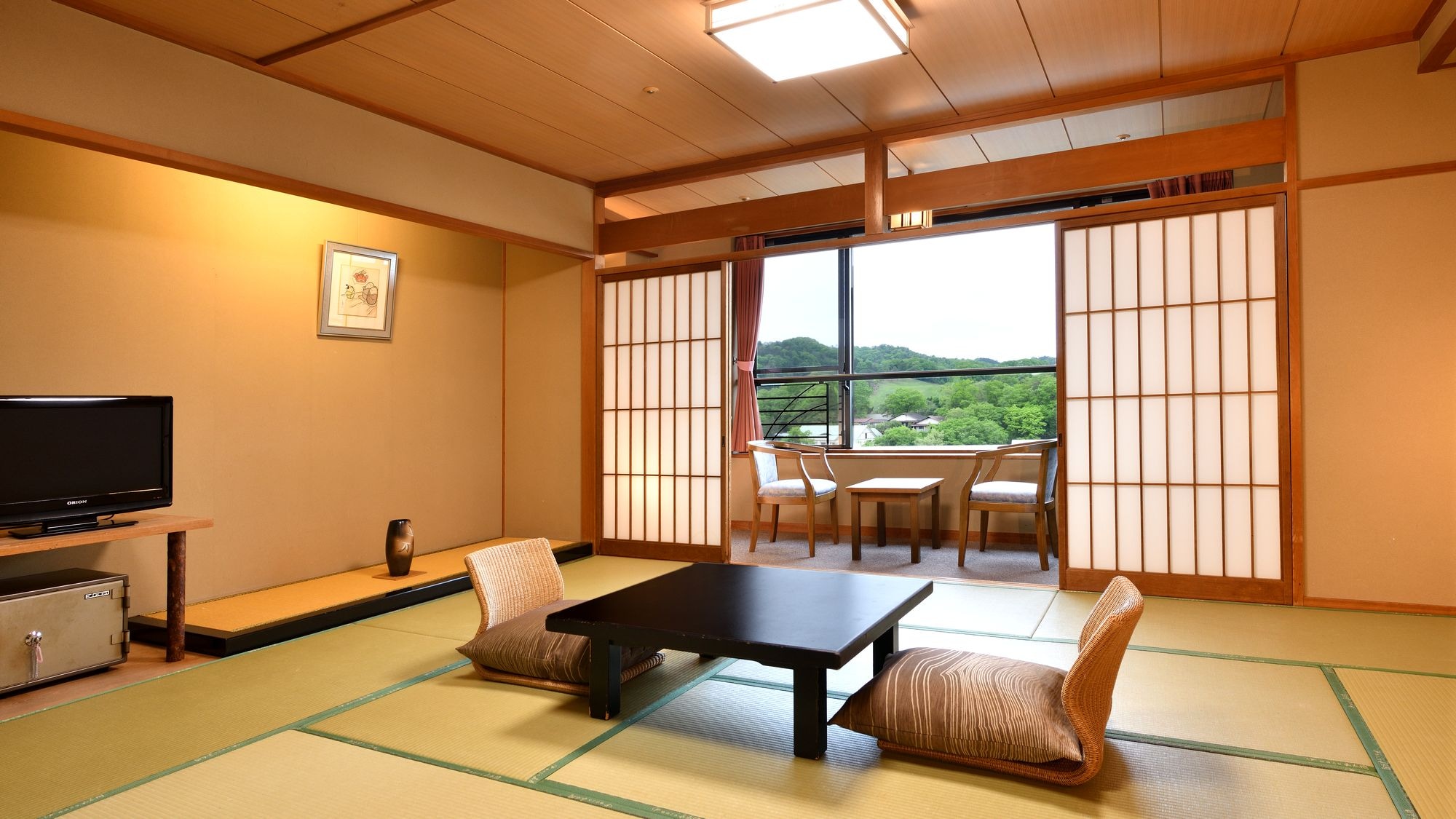 ■ Relaxing Japanese-style room ■
