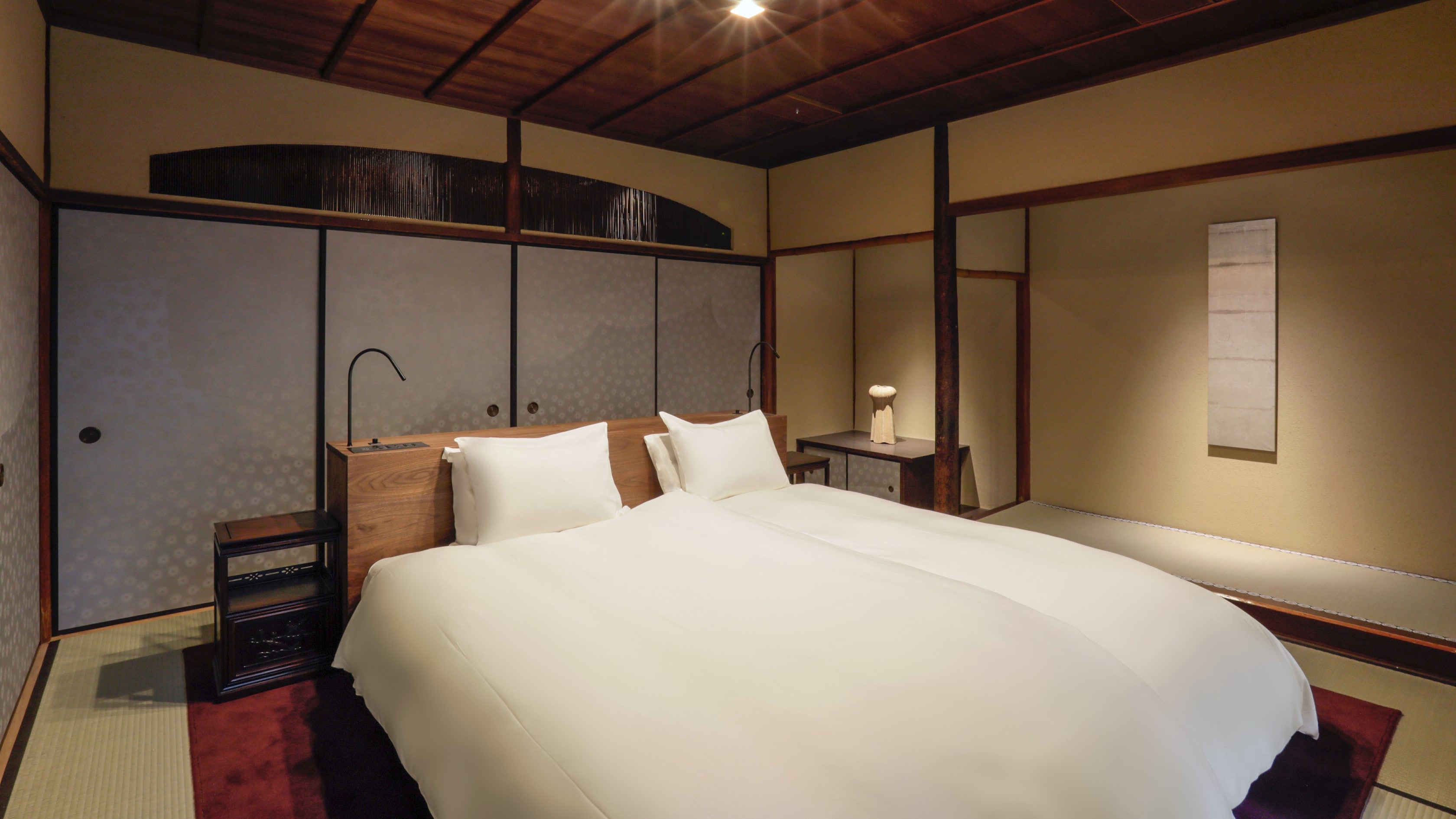 อาคารหลัก 103: ห้องดีลักซ์ฮอลลีวูดเตียงแฝดพร้อมวิวสวน