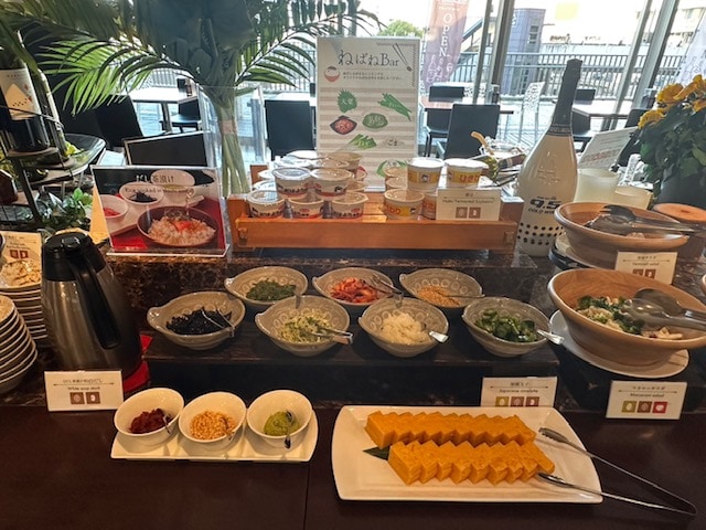 Japanese and Western buffet image