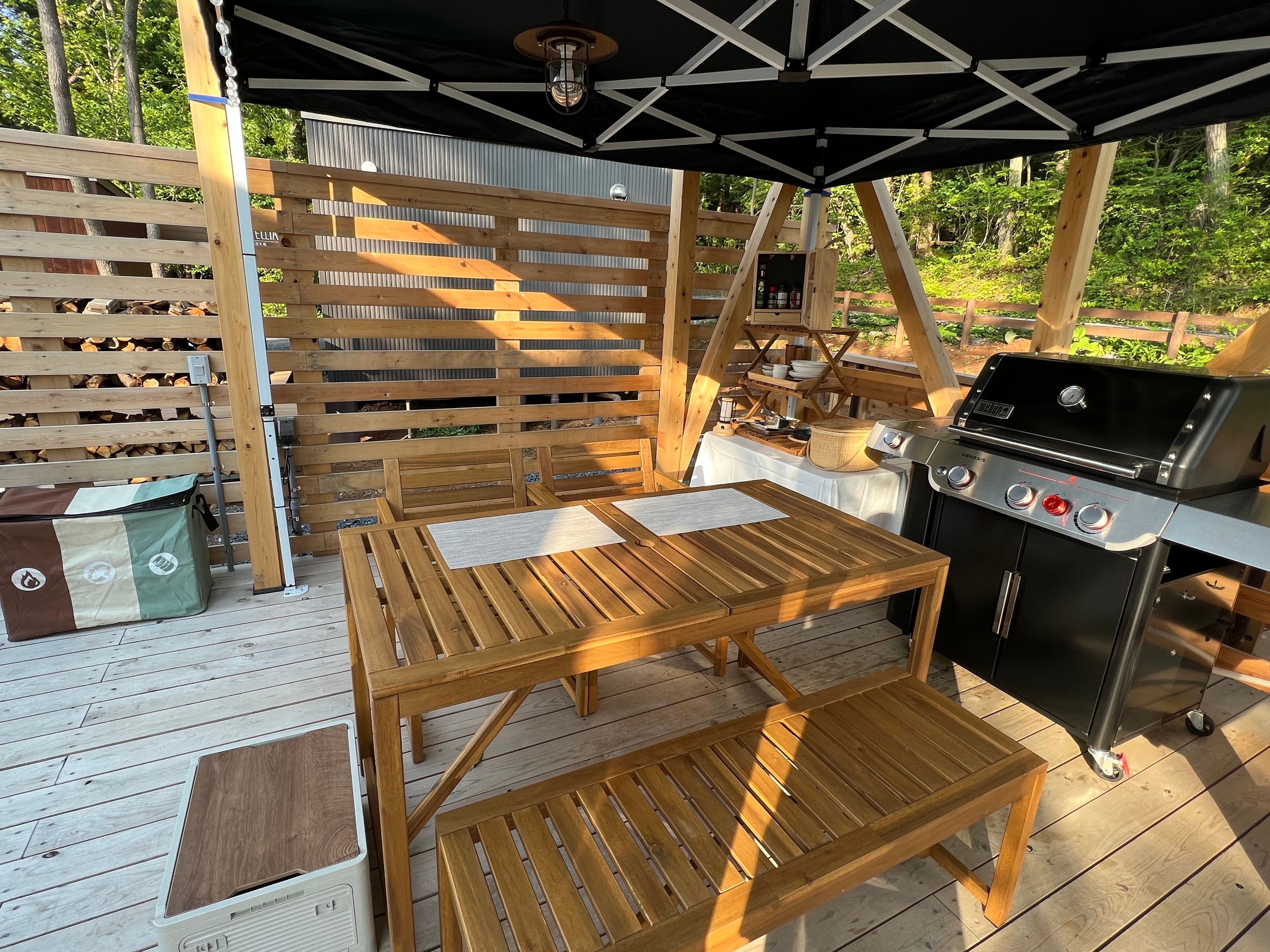 ◆ BBQ autentik menggunakan pemanggang gas Weber! ◆