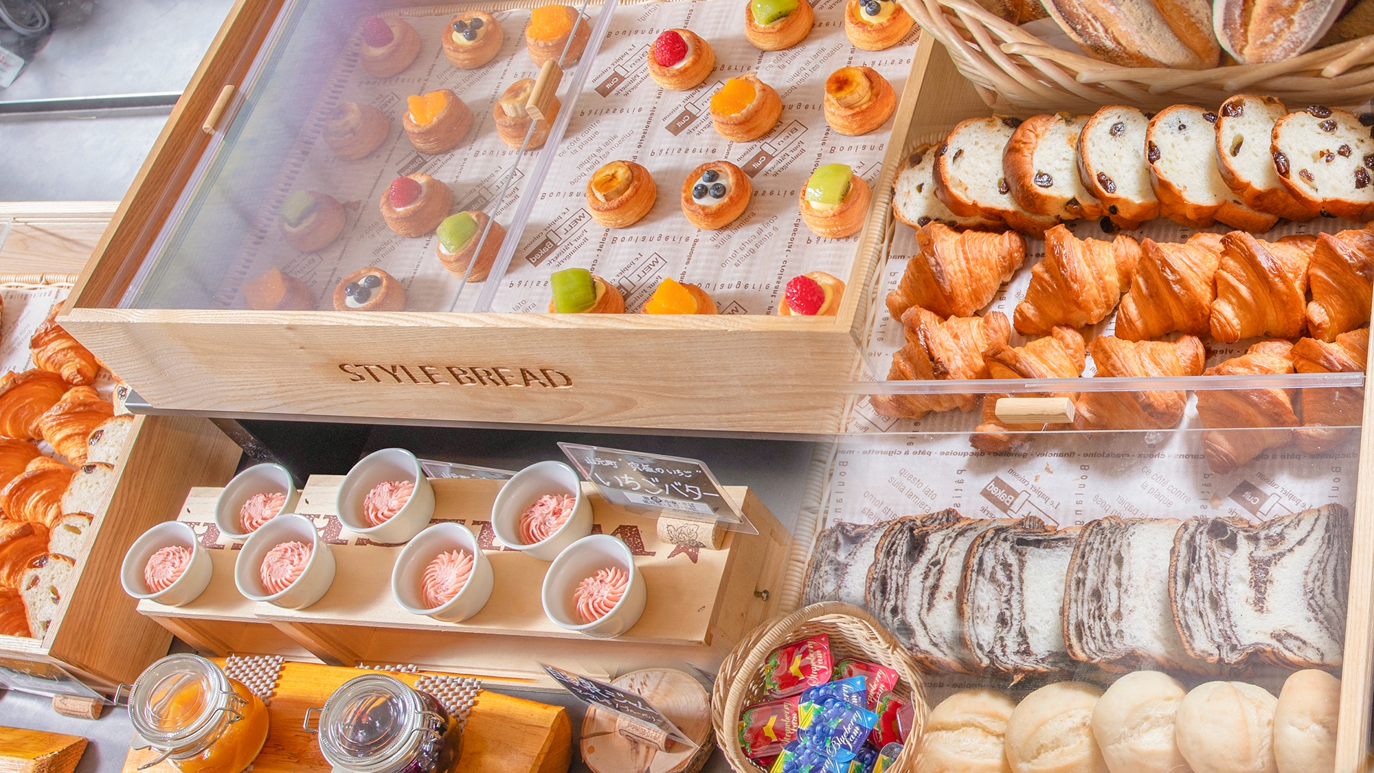 Breakfast buffet