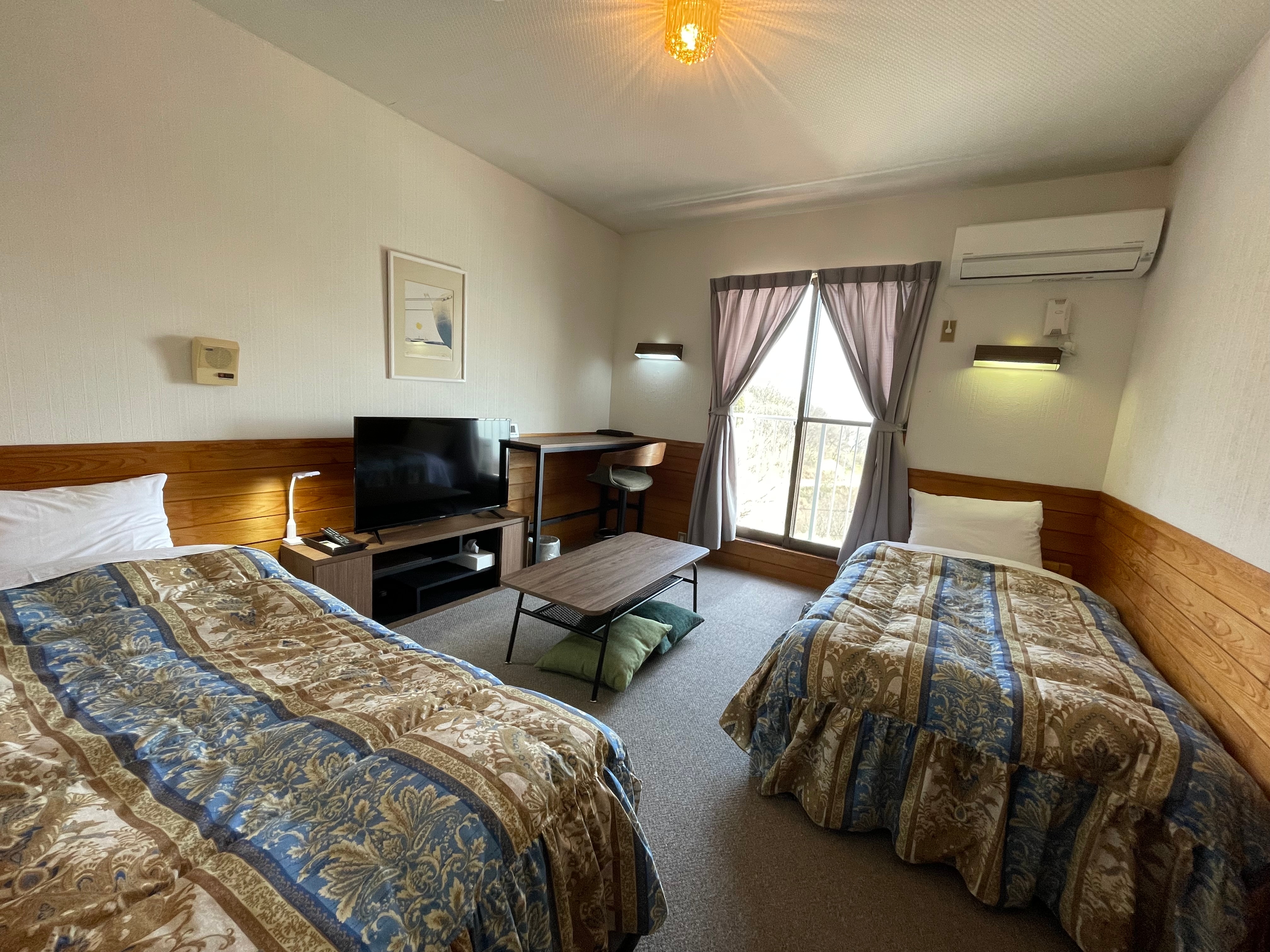 [Room for 1-2 people] Example