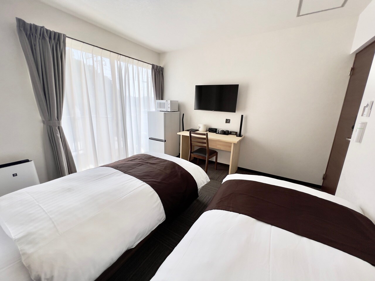 Room 2 (twin room)