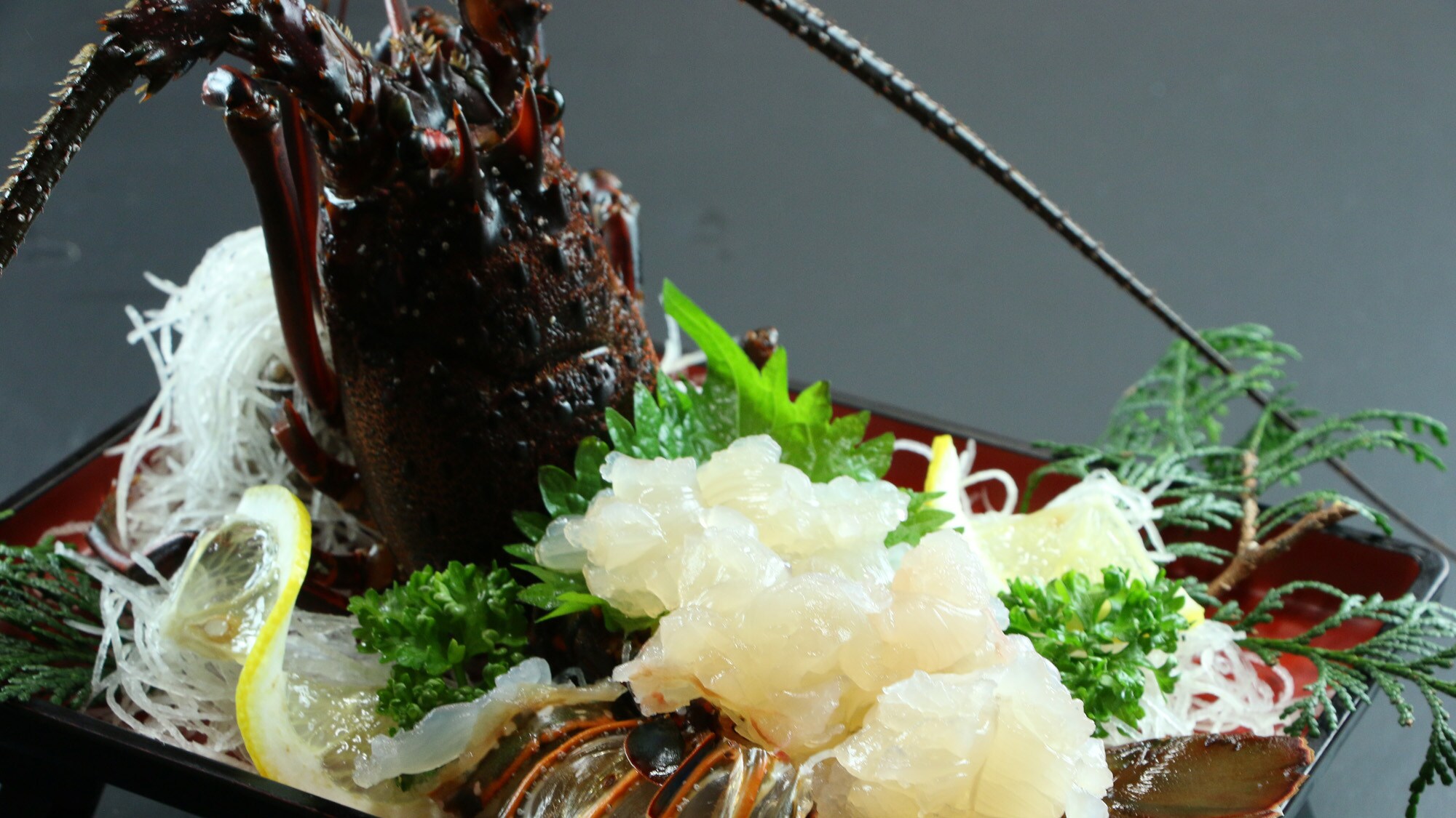 Ise lobster sashimi♪ Tekstur manis dan lembut yang tak tertahankan