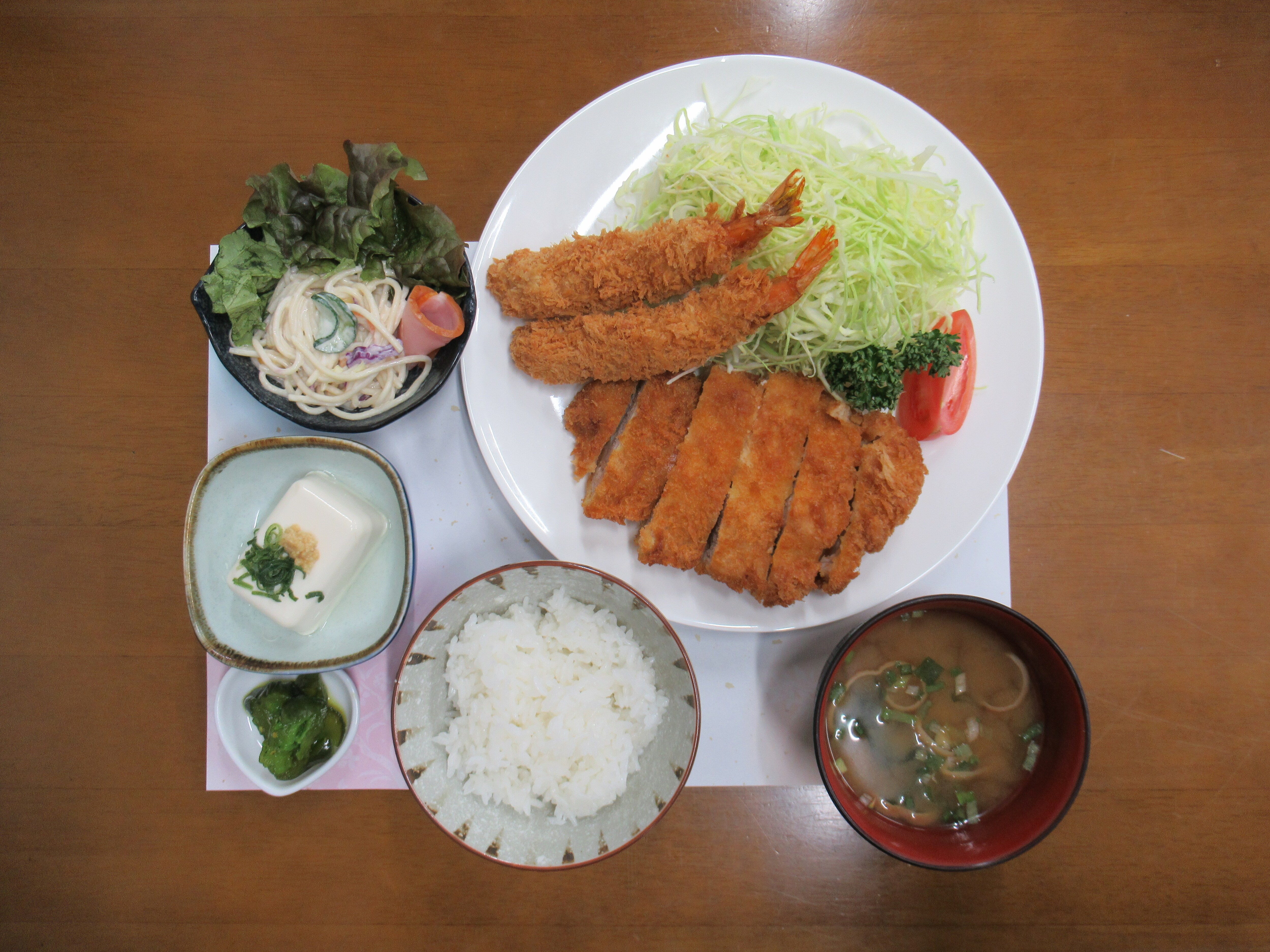 Price: 1,430 yen (tax included) 18:00-21:00