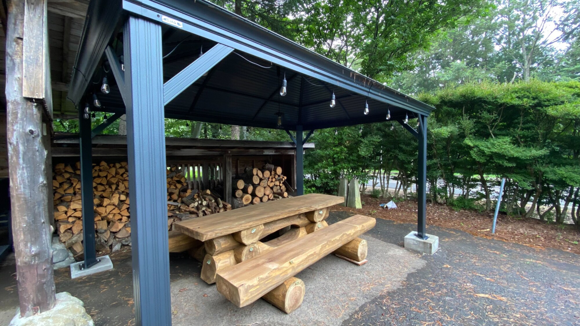 Realiser 2 BBQ space (optional)