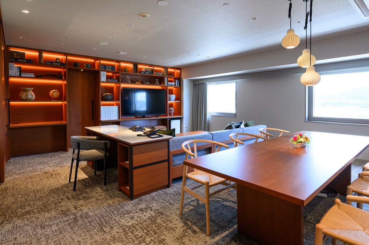 ロイヤルスイート　リビング4