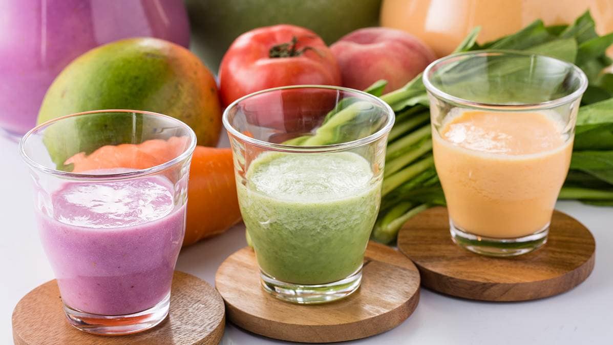 Handmade every morning! 3 kinds of homemade smoothies