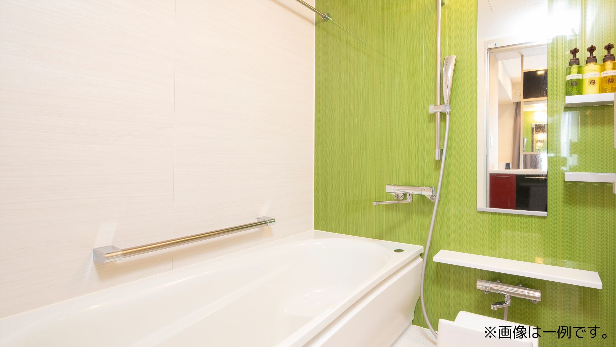 Bathtub for families