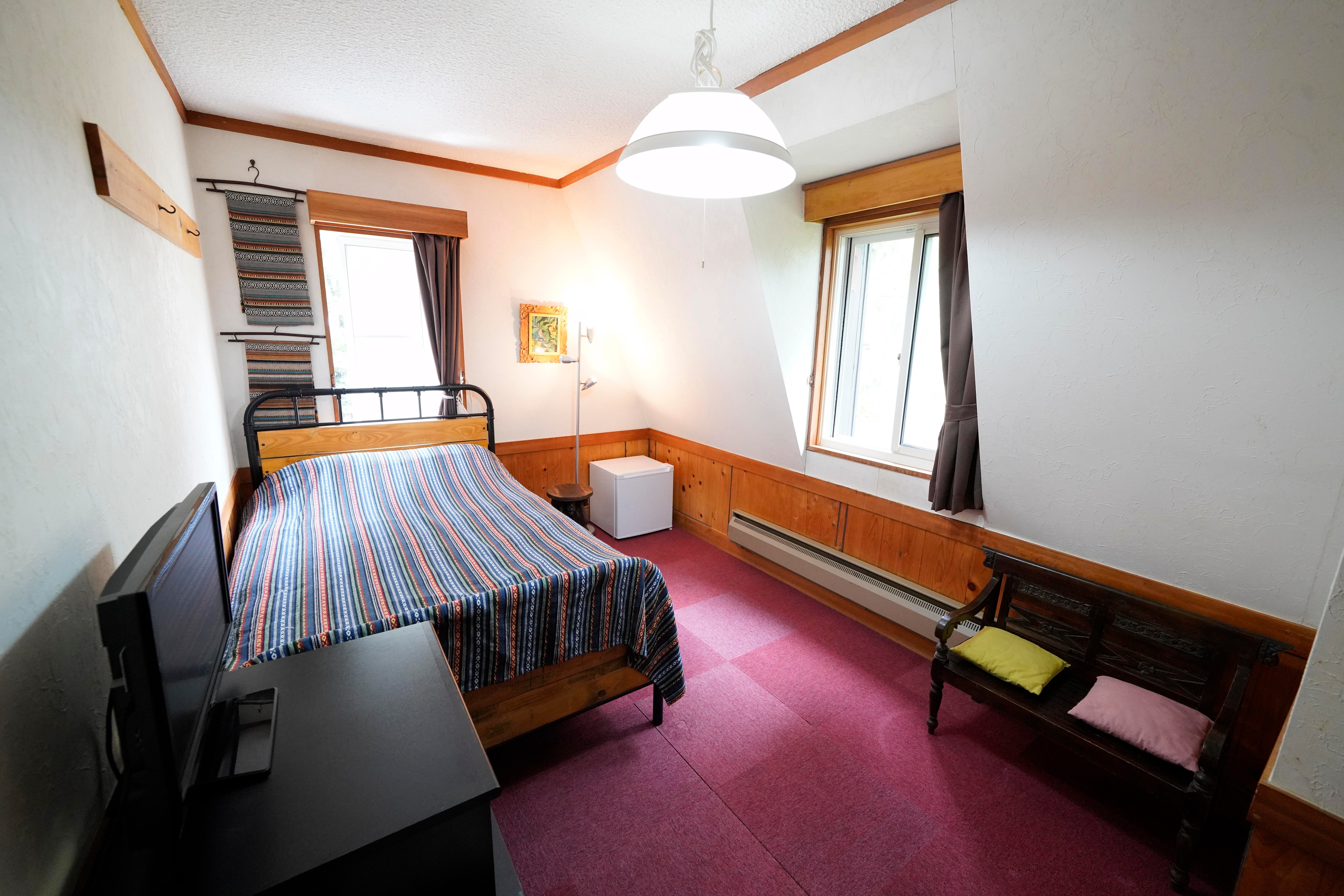semi double room