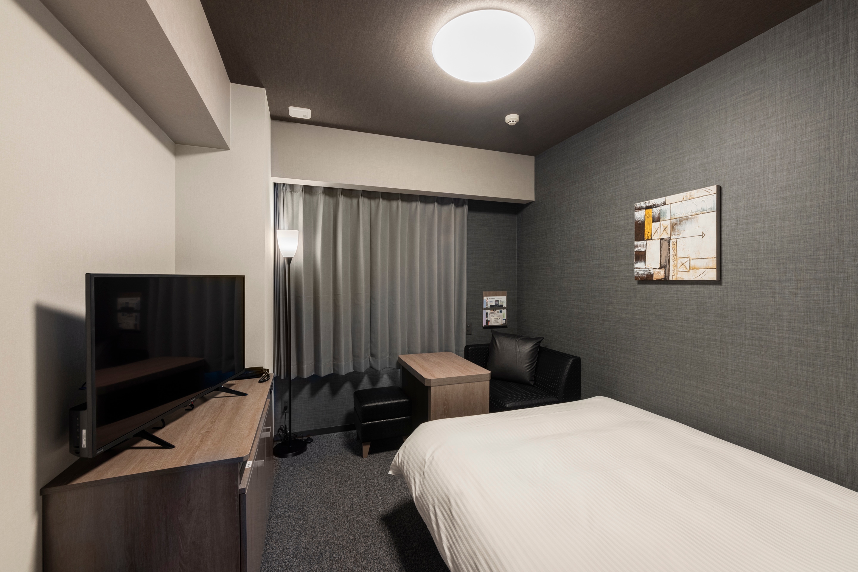 Semi-double room