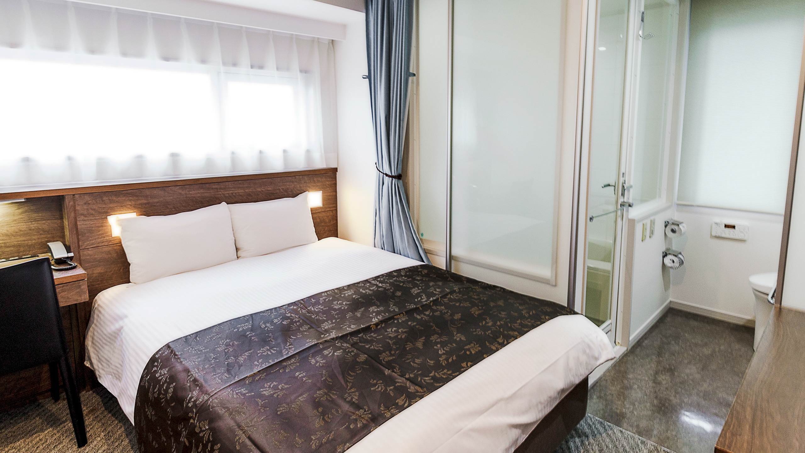 ■Double room (14.1㎡/140cm wide bed)