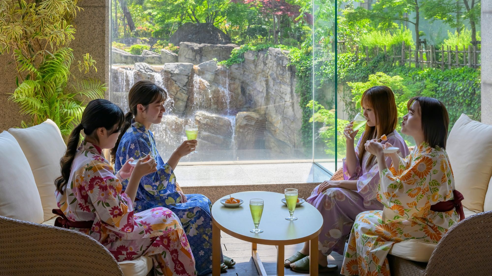 [Lobby Lounge Sun Garden]