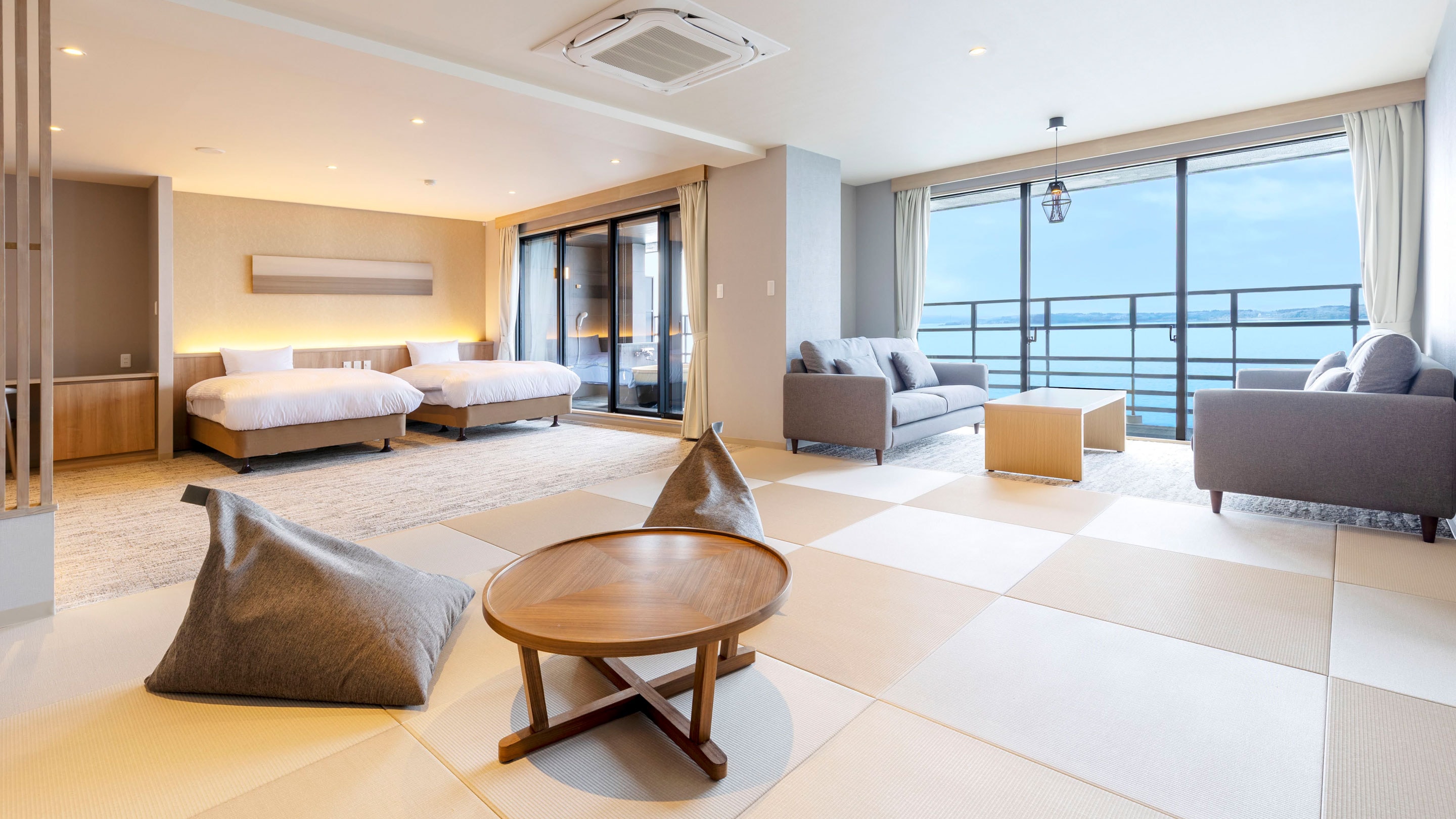 Superior Japanese-Western style twin room with open-air bath, capacity 6 people, indoor bath *Example of guest room