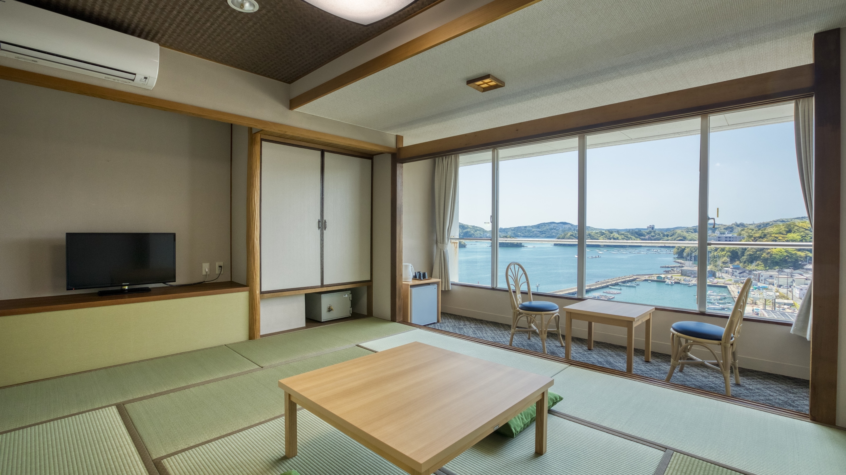 Standard Japanese-style room *An example of a guest room