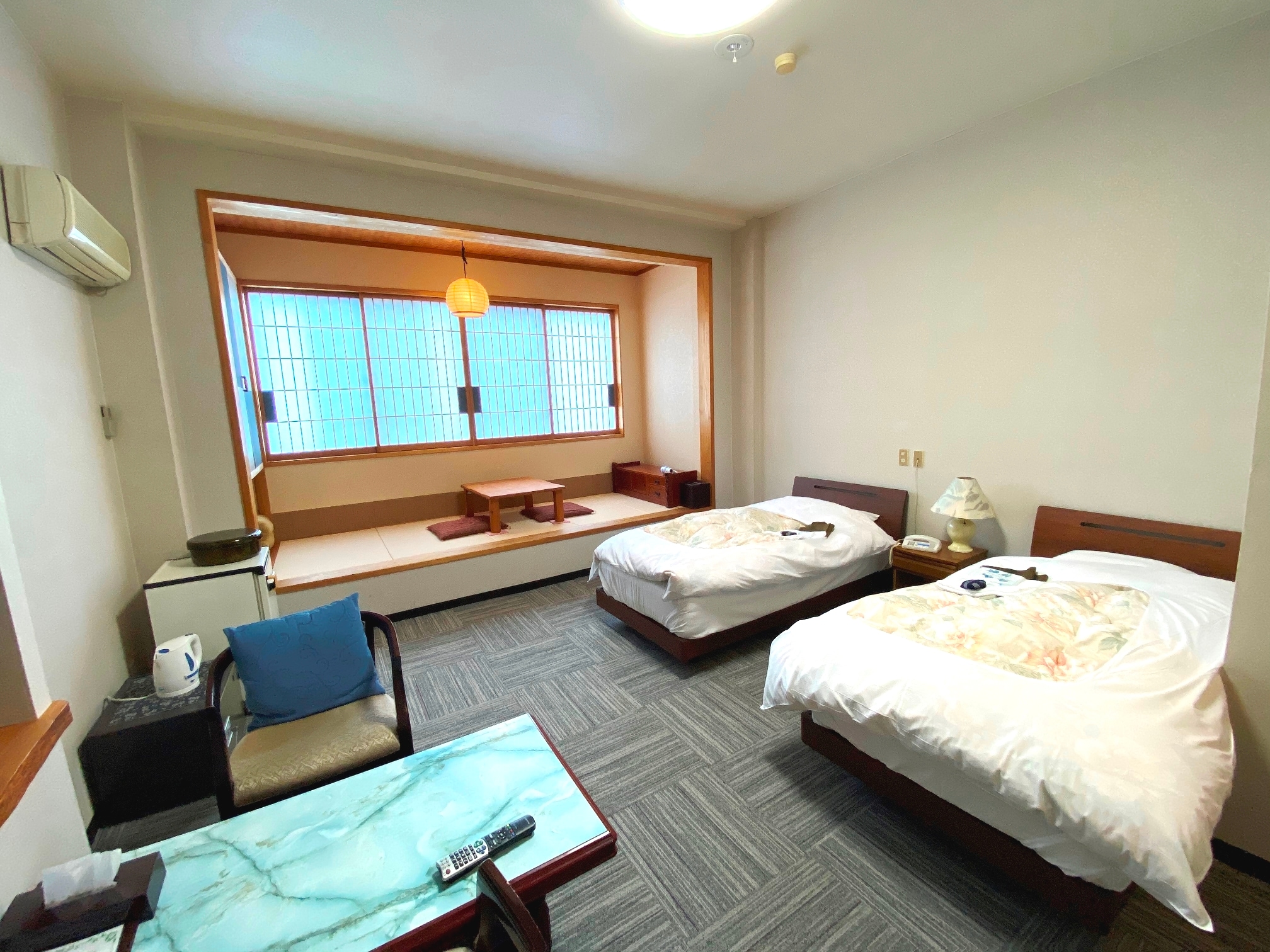 J New building 2F Twin bed room + tatami space J221.222
