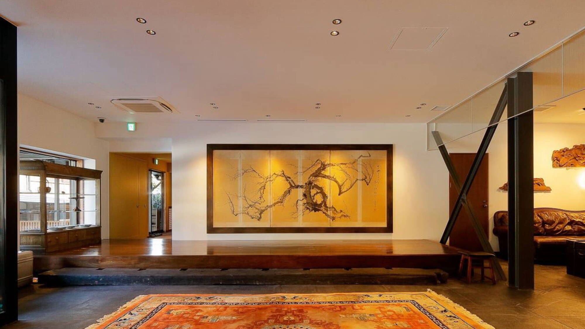 lobby