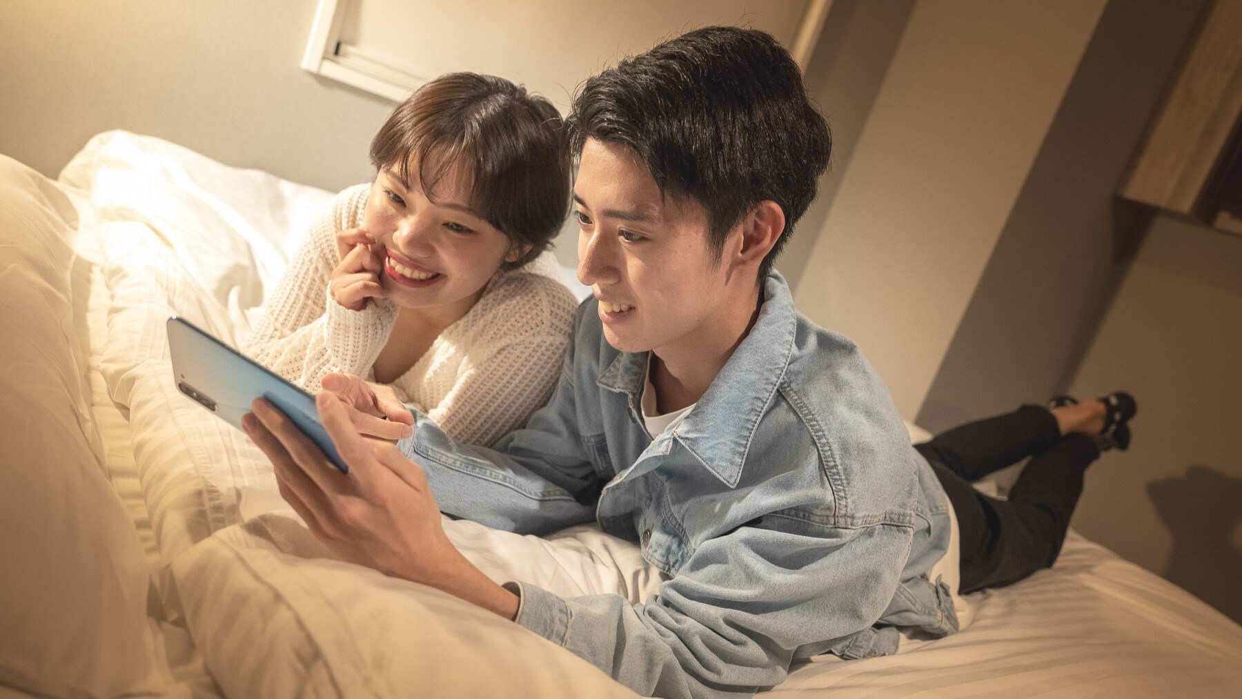 เวลาสนทนาที่ผ่อนคลายสำหรับคุณสองคน