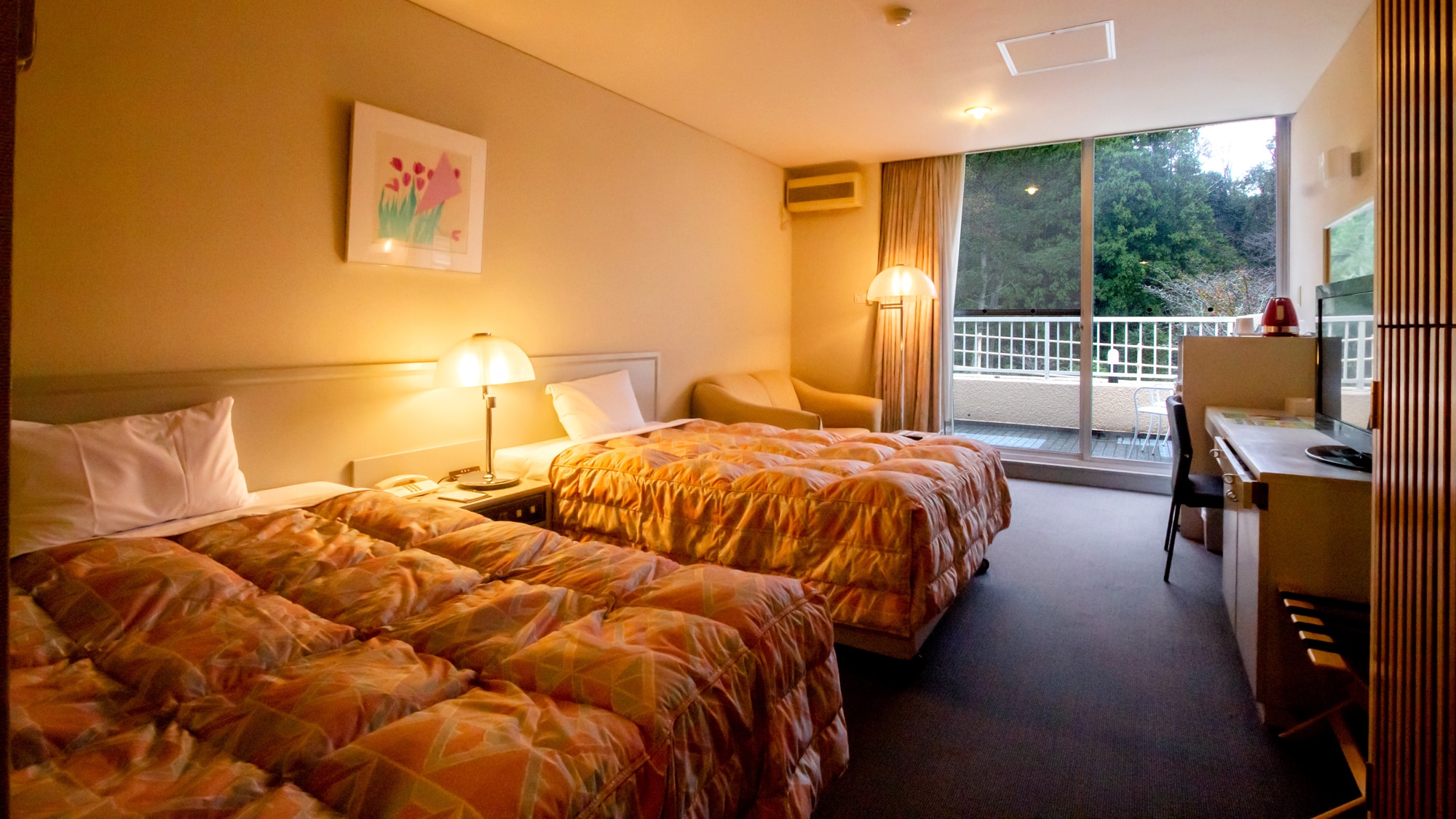 Standard Twin Room