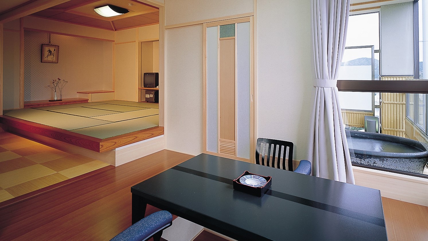 帶露天浴池的無障礙日式和西式特別房間（示例）