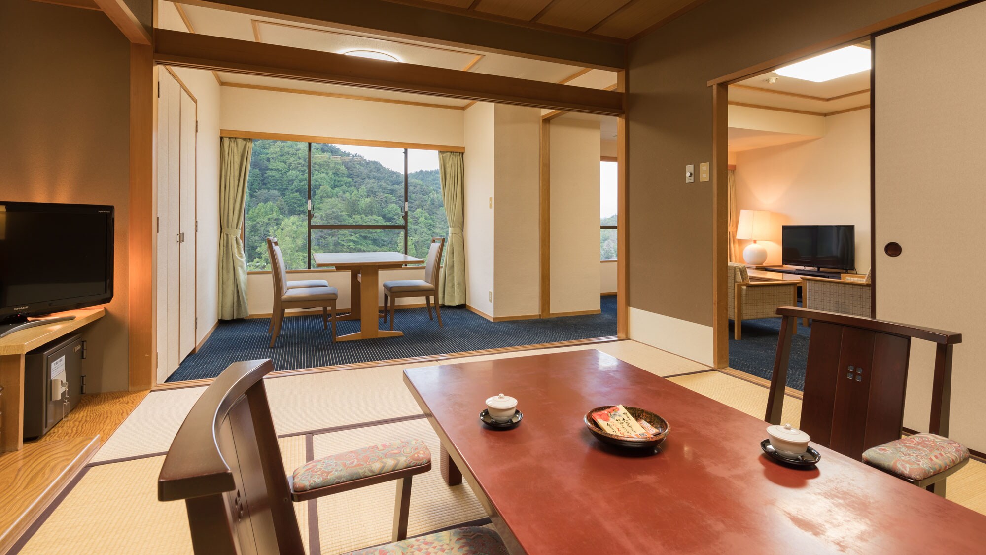 日式房間帶客廳（12榻榻米+客廳），可以放鬆身心，房間升級，比平時更豐富！