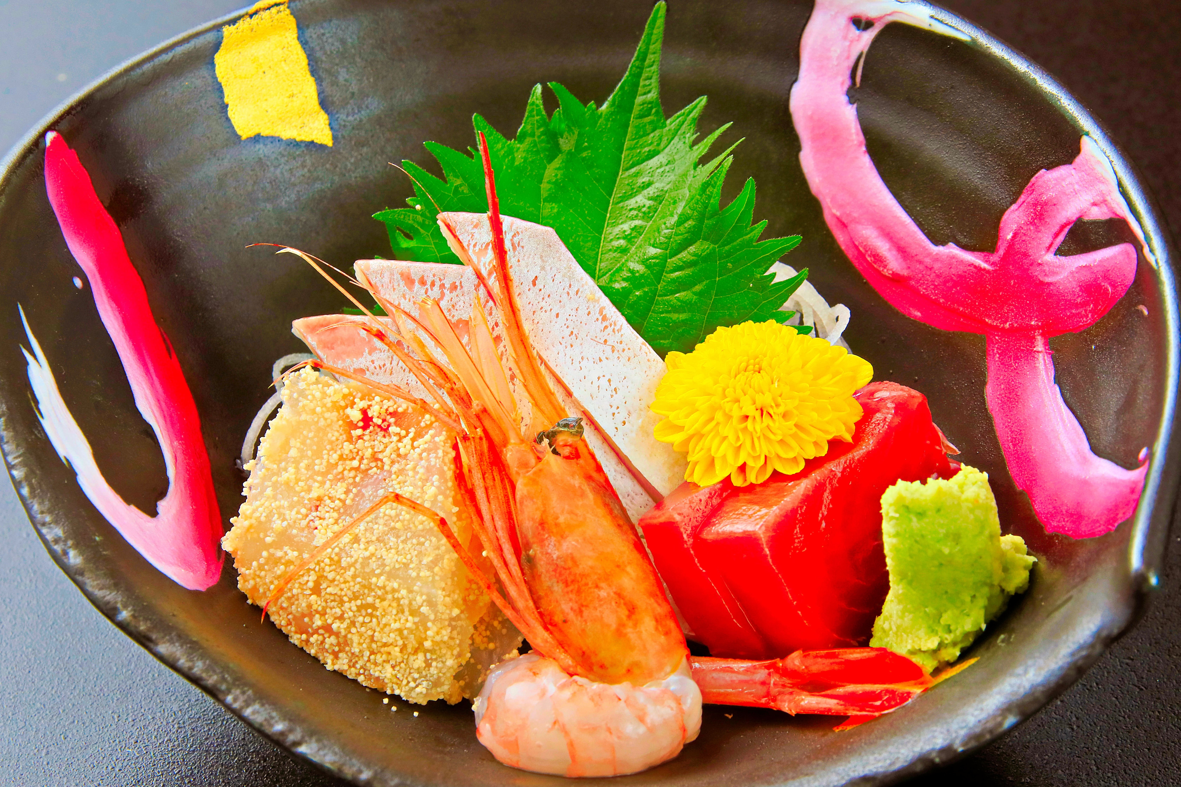 Assortment of 4 kinds of sashimi