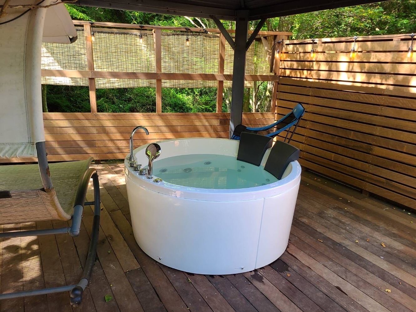 Jacuzzi shared by tents