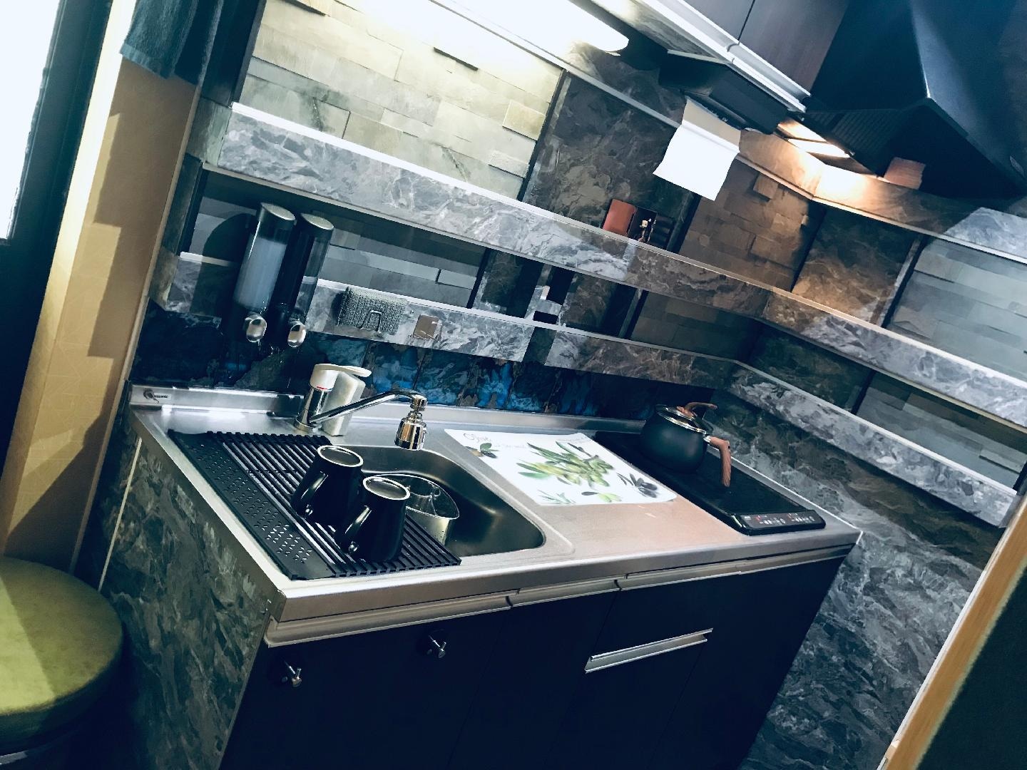 System kitchen _ kitchen area