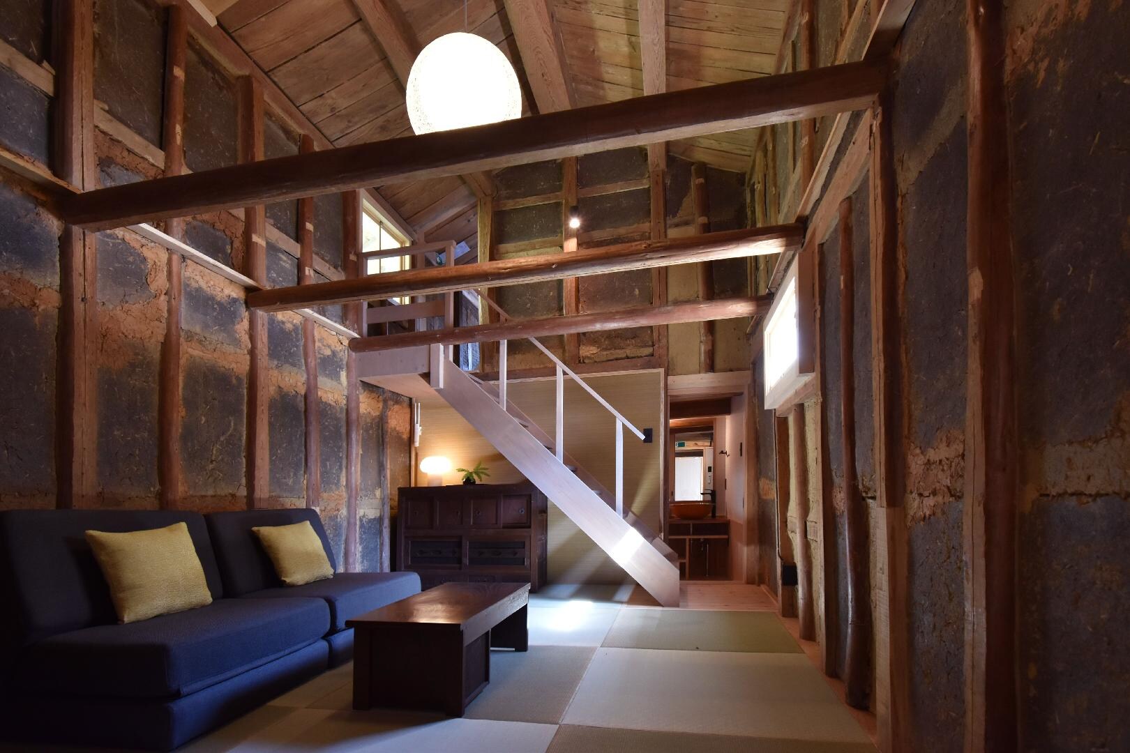 Ruang Tamu (Musik Awal)