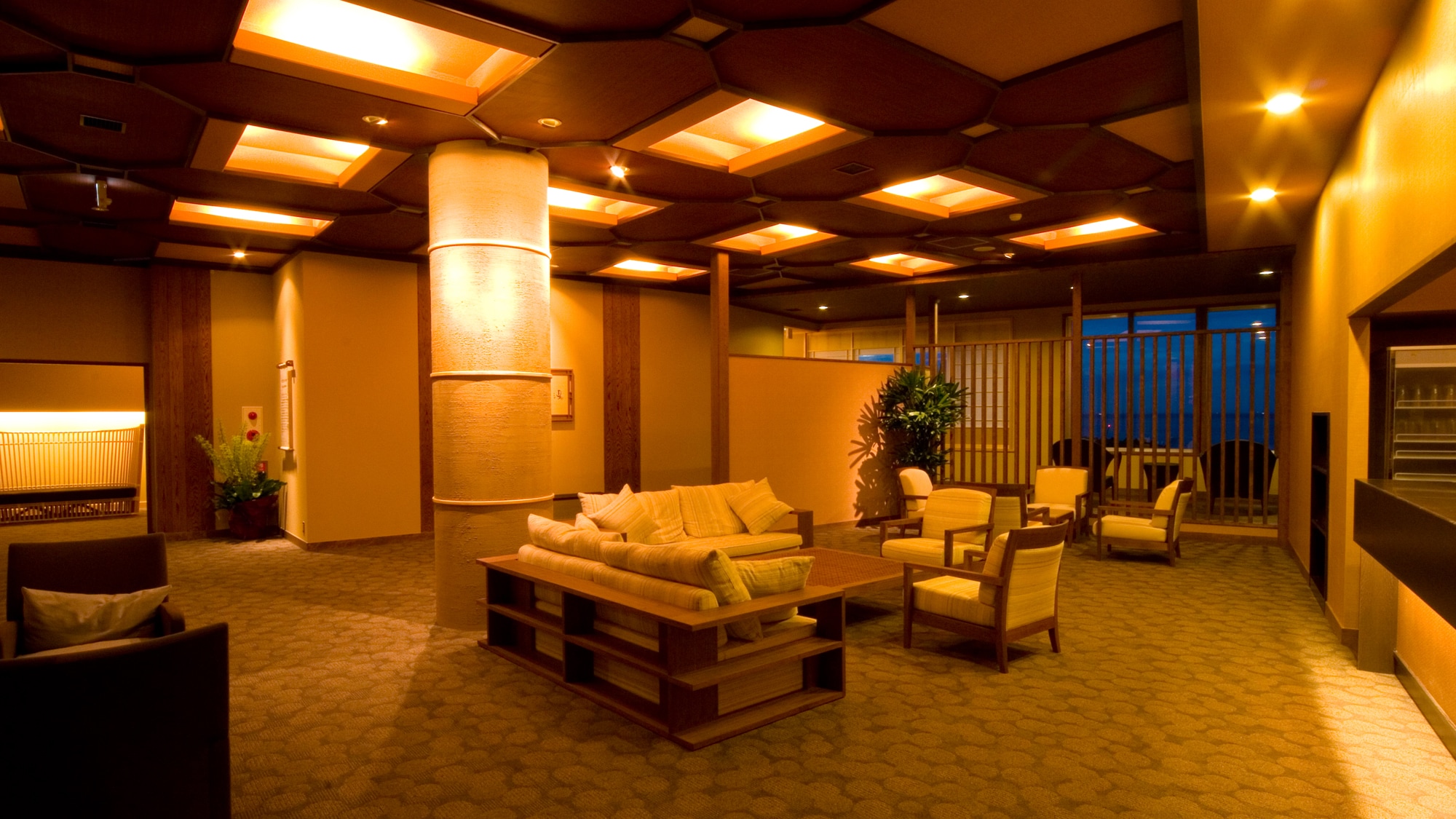 [อ่างน้ำพุร้อน] ระเบียงสปา Suigetsu "Awaji Tanada no Yu" "Kuniumi no Yu" อ่างน้ำพุร้อน