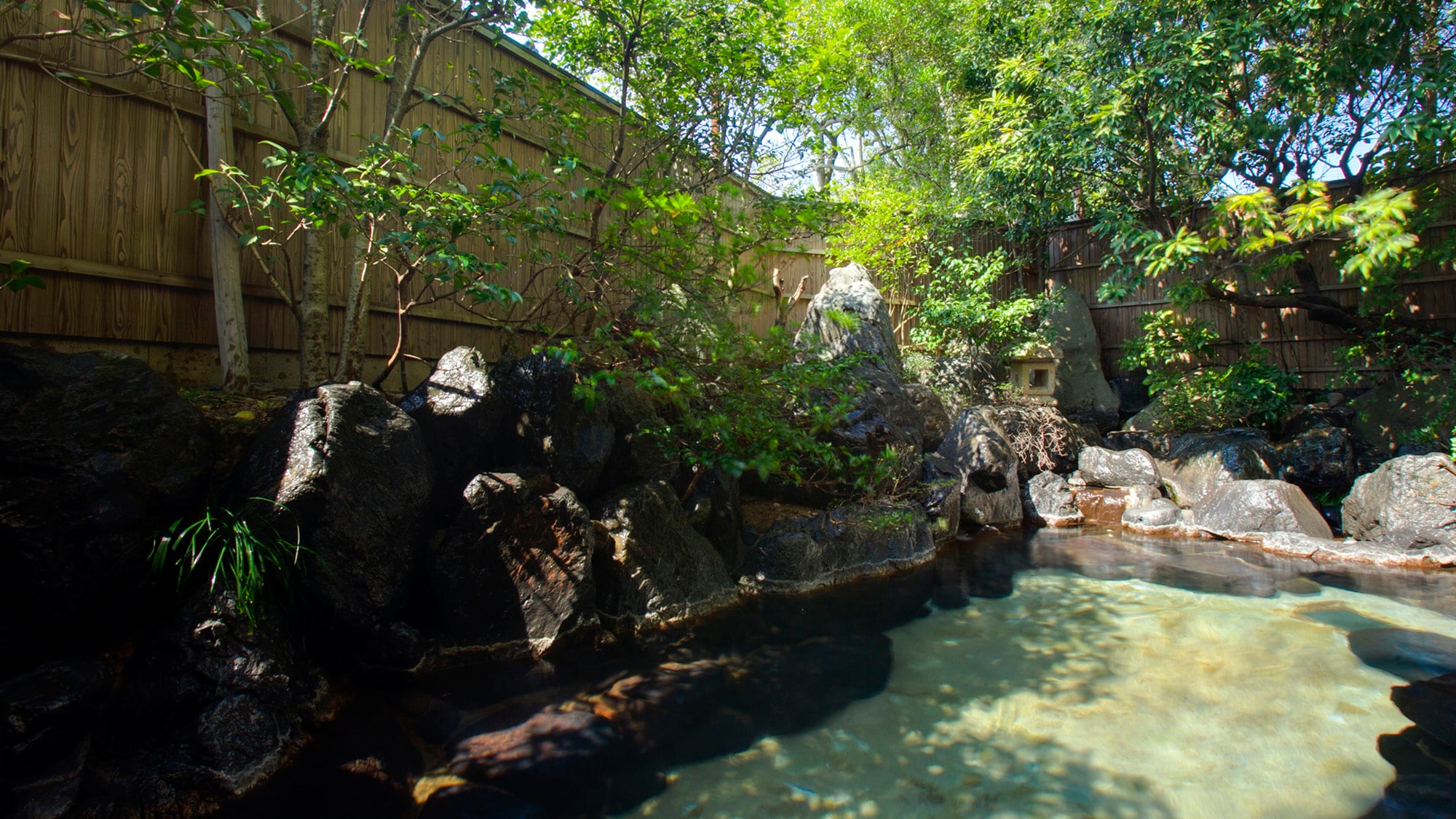■ Open-air bath in the daytime