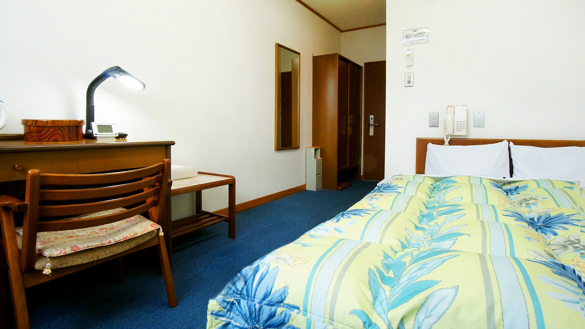 ◆ Double room ◆ 140 cm wide double bed for a spacious refreshment ♪
