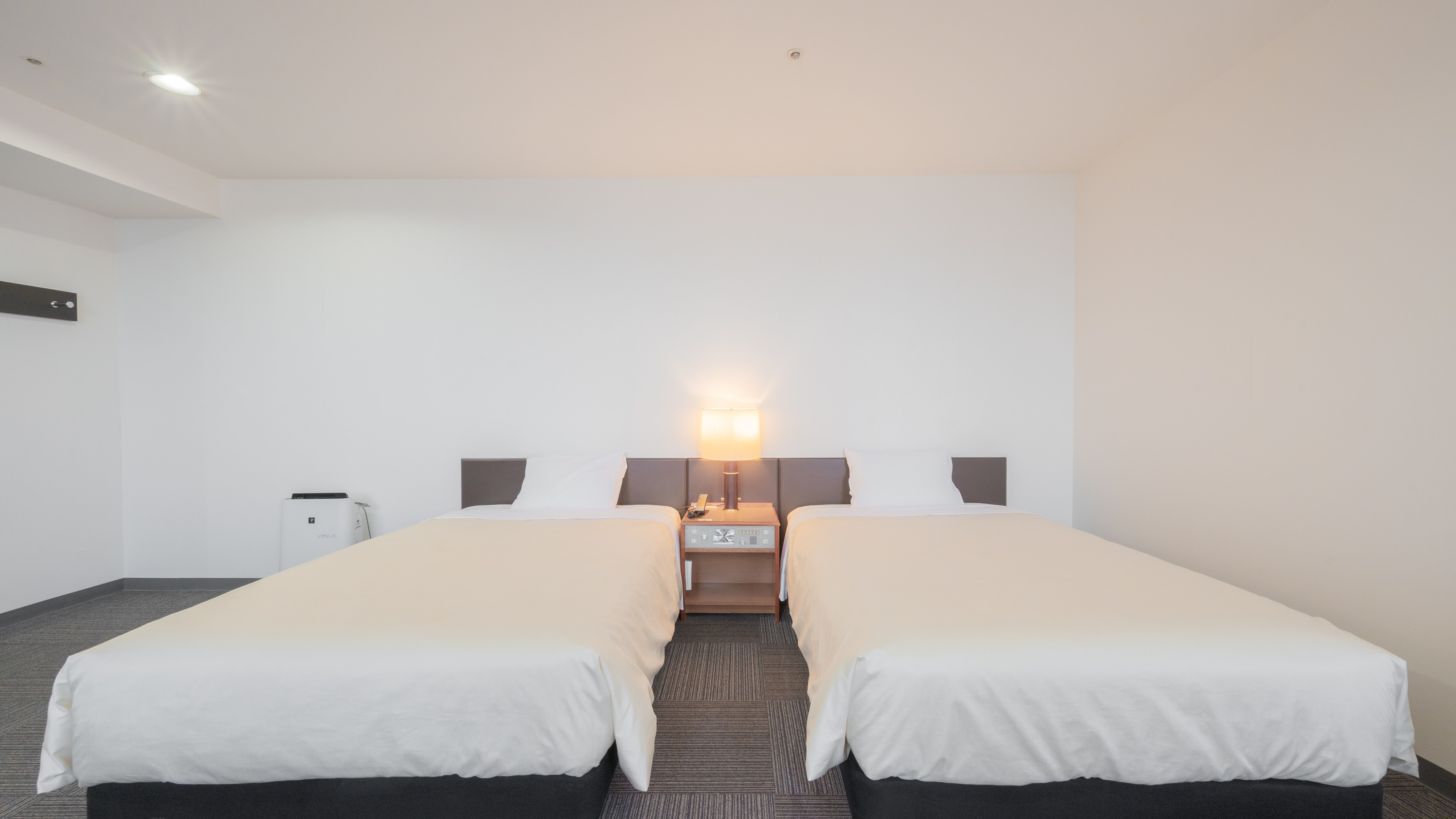 Deluxe Twin (35㎡) Bed width 120cm