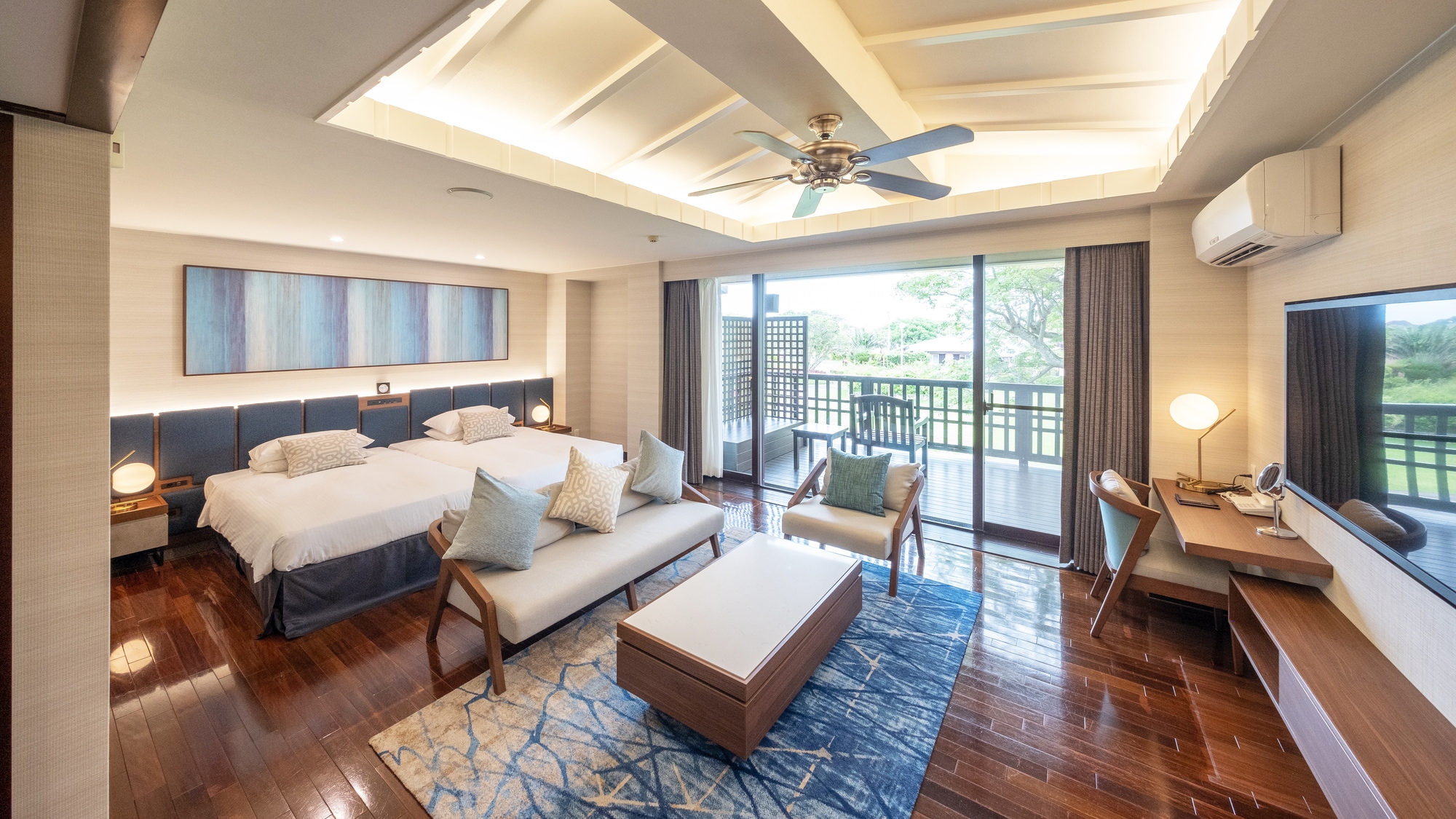 Grand cottage (48 sqm) Guest room expressing the blue sea of Okuma and the beach of white sand