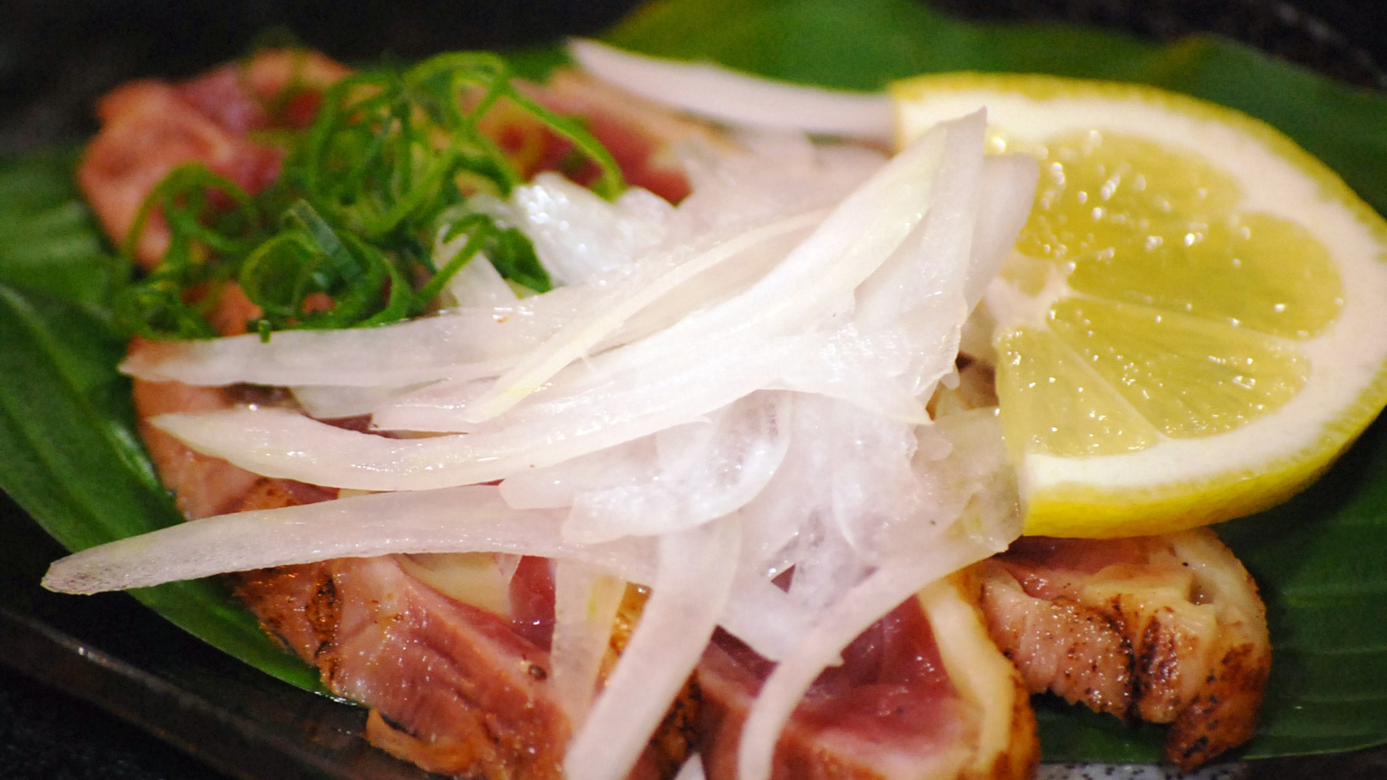 *[Example of dishes] We will prepare delicious dishes of the time, such as local chicken sashimi.