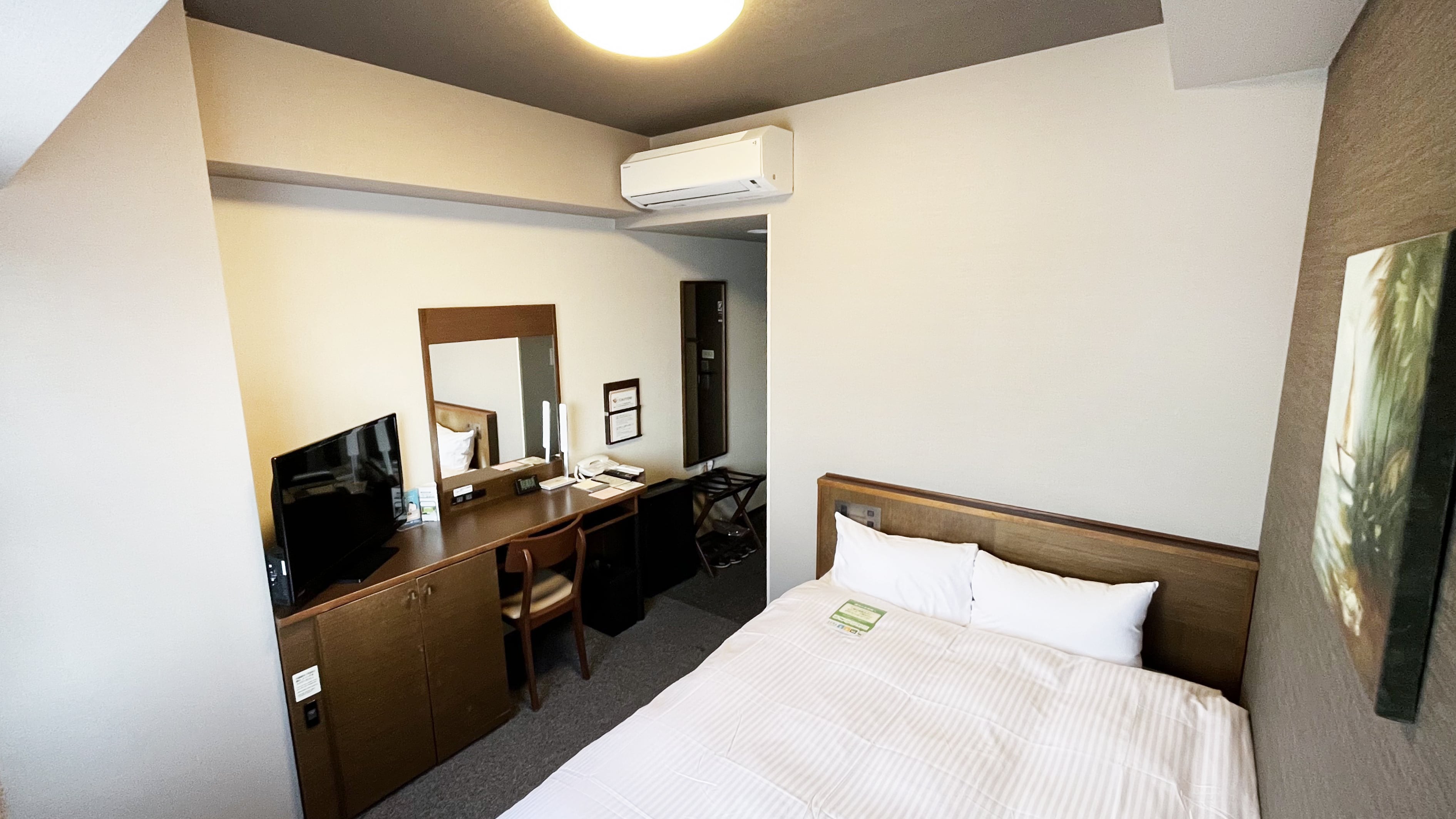 Standard Semi-Double Room