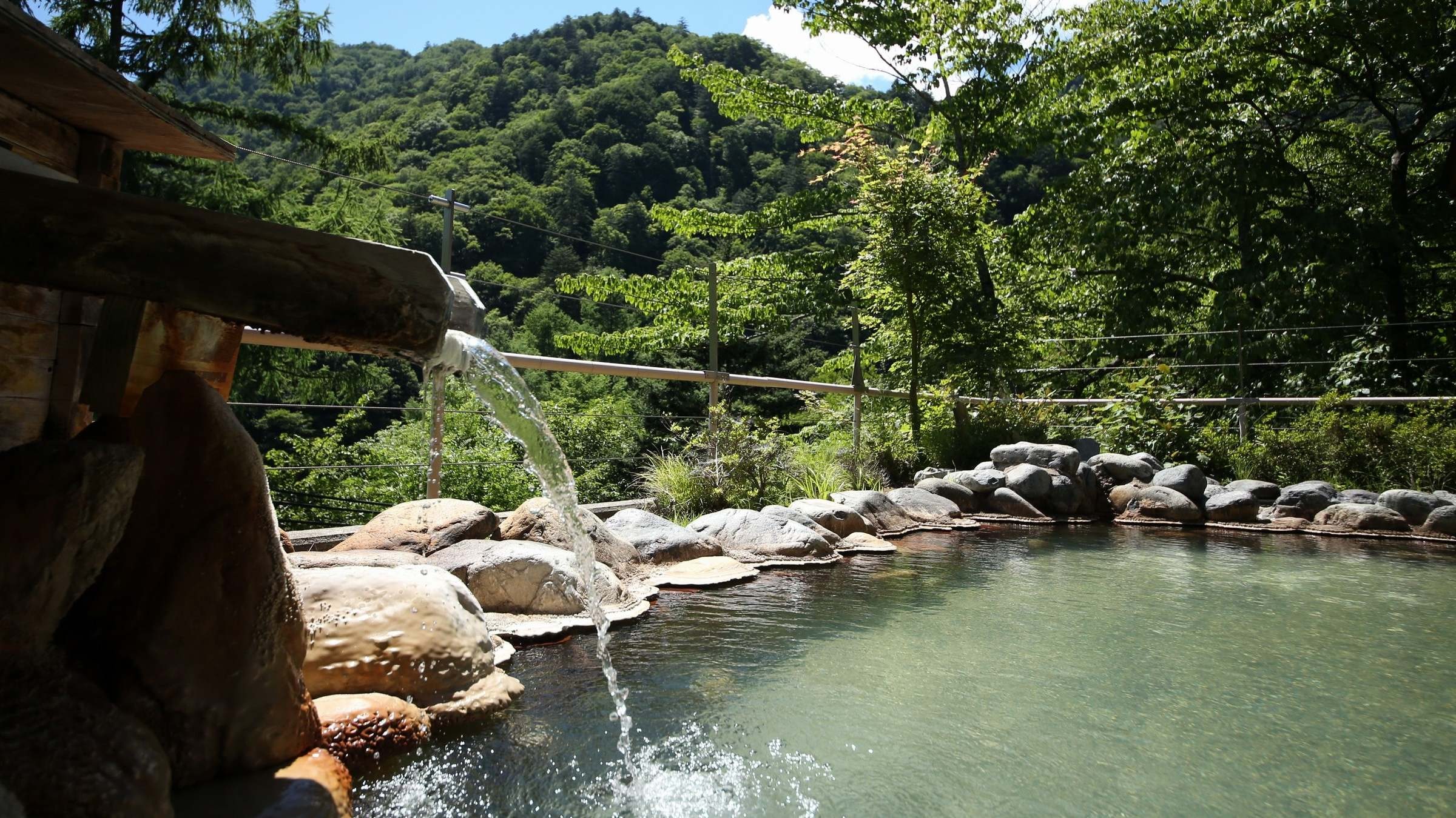 Summer open-air bath (for women)