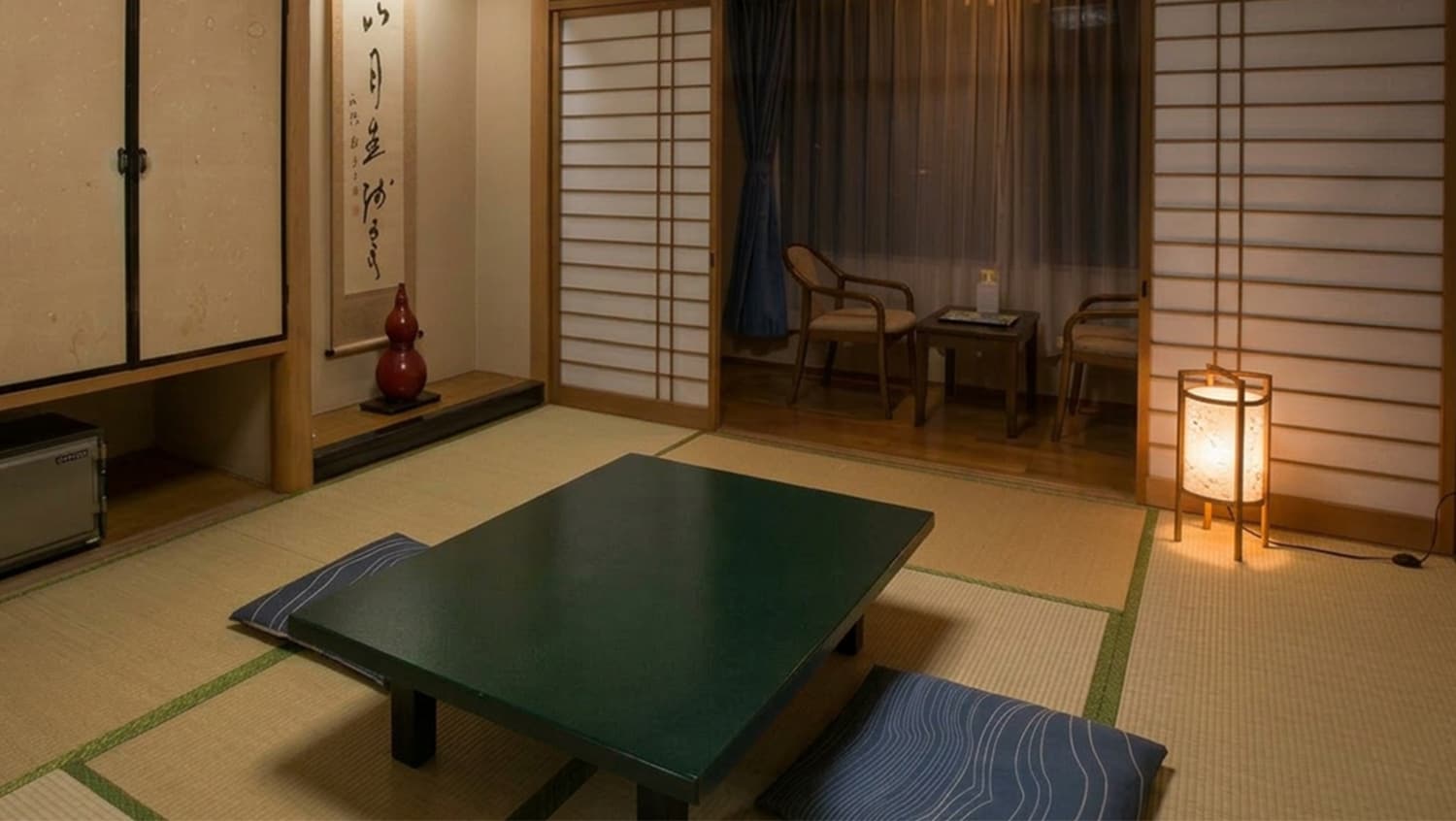 带厕所