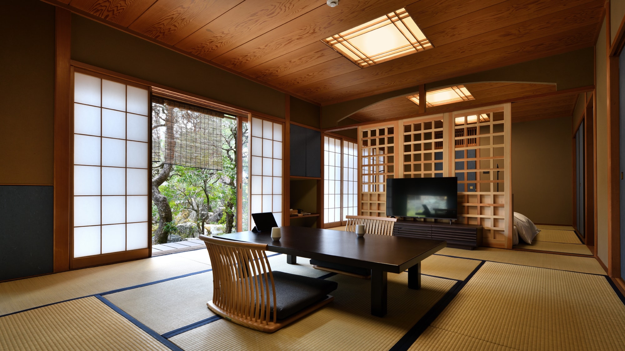 Japanese style room with semi-open-air bath [Uji]